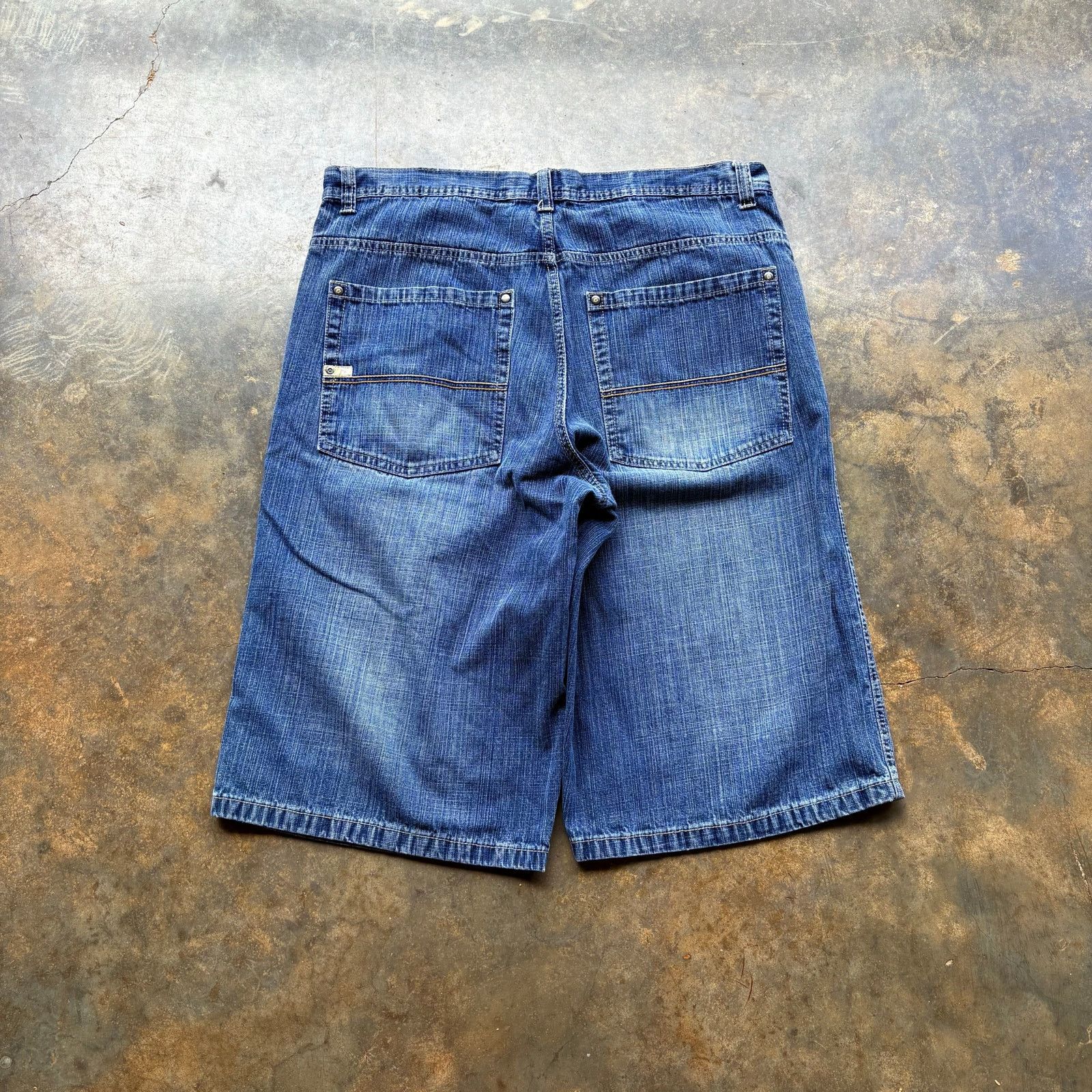 Southpole Vintage Baggy Y2K SOUTHPOLE Jorts Size 38 Size US 38 / EU 54 - 1 Thumbnail
