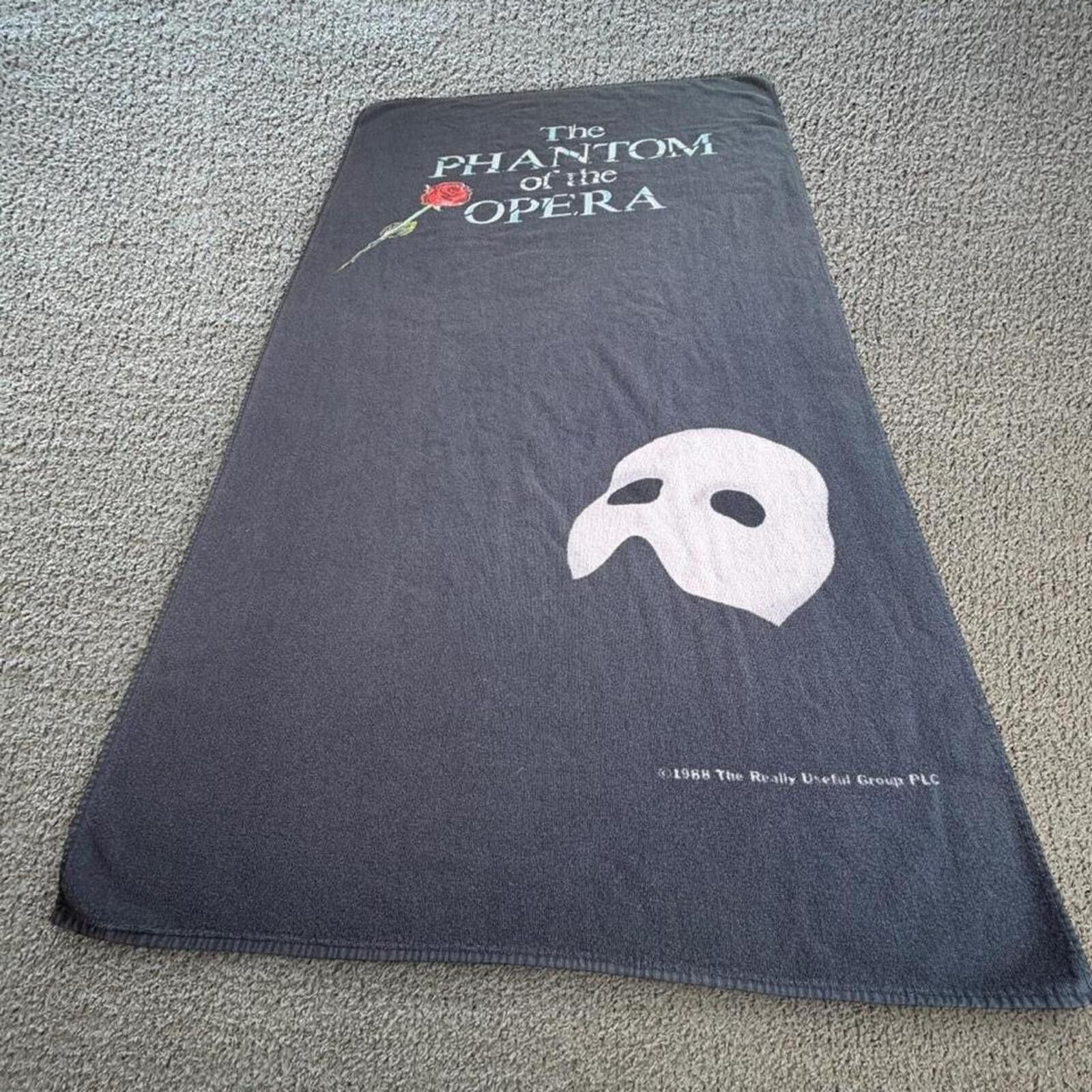 Other Vintage 1988 Phantom Of The Opera Beach Towel Black Broadway Size ONE SIZE - 1 Thumbnail