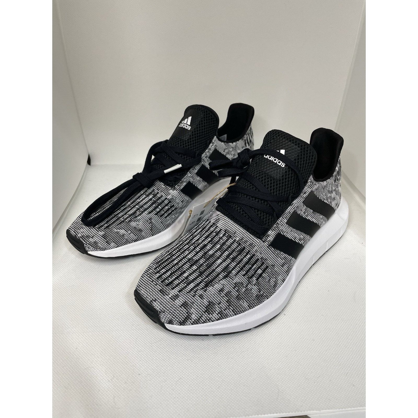Adidas BNWT Adidas Swift Run 1.0 Black White - Mens 8.5 Size US 8 / EU 41 - 1 Thumbnail