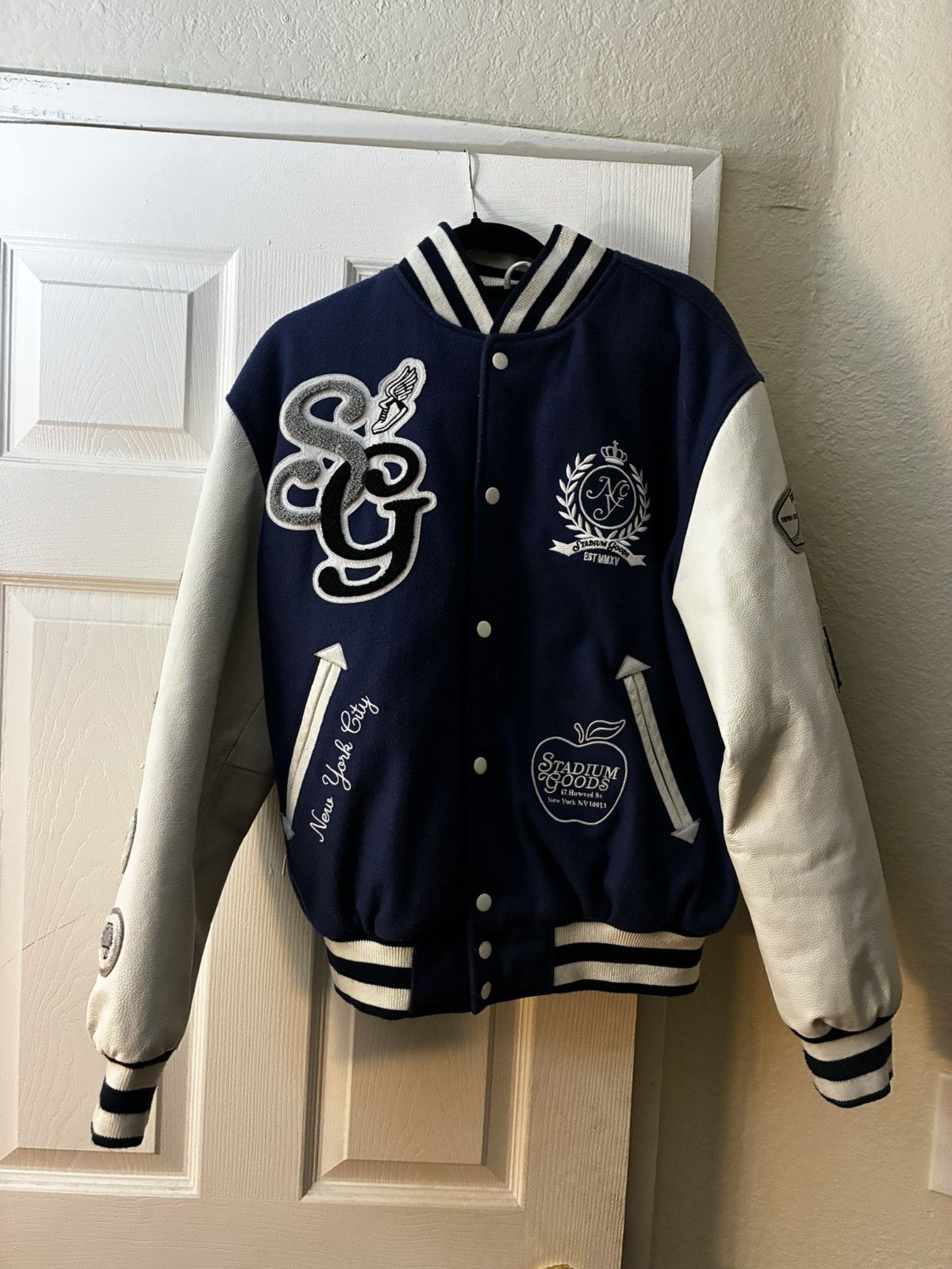 Stadium Goods Stadium Goods Varsity Jacket Navy and Creme/White Size US M / EU 48-50 / 2 - 1 Thumbnail