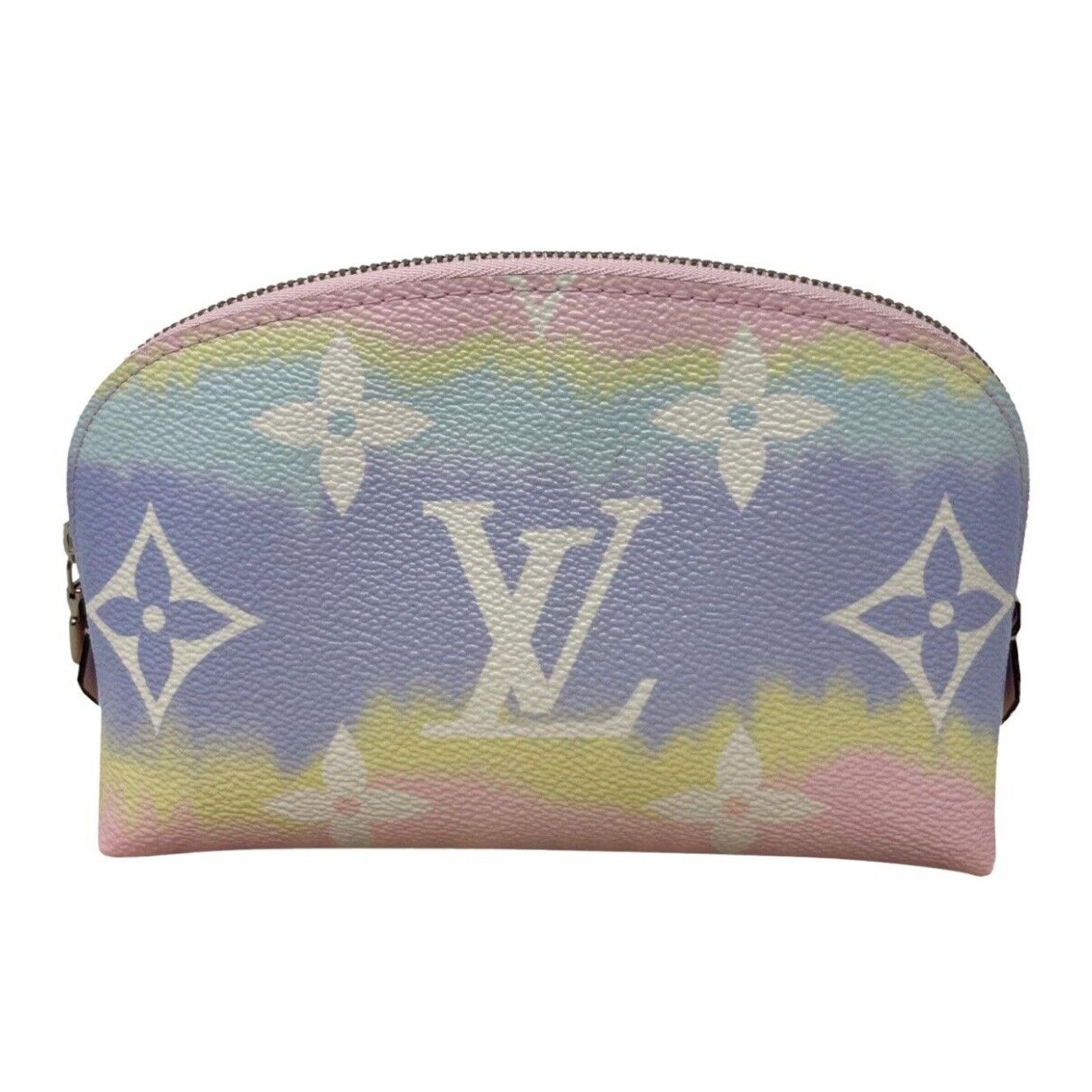 Louis Vuitton Louis Vuitton Monogram Giant LV Escale Pochette Cosmetic Size ONE SIZE - 1 Thumbnail