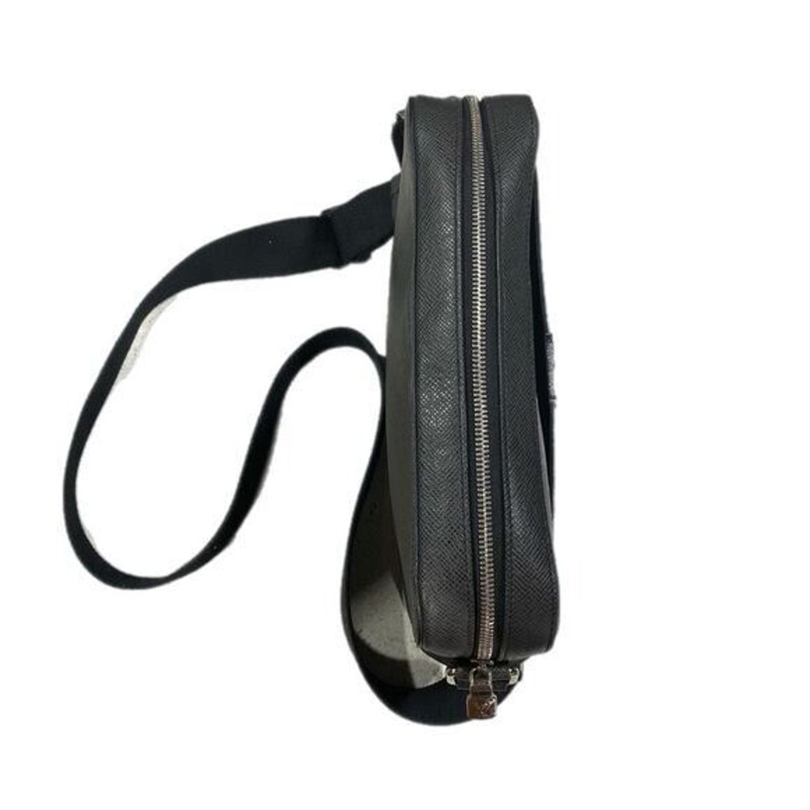 Louis Vuitton Louis Vuitton Taiga Messenger Bag Anton Ardoise Leather Luxe Size ONE SIZE - 5 Thumbnail