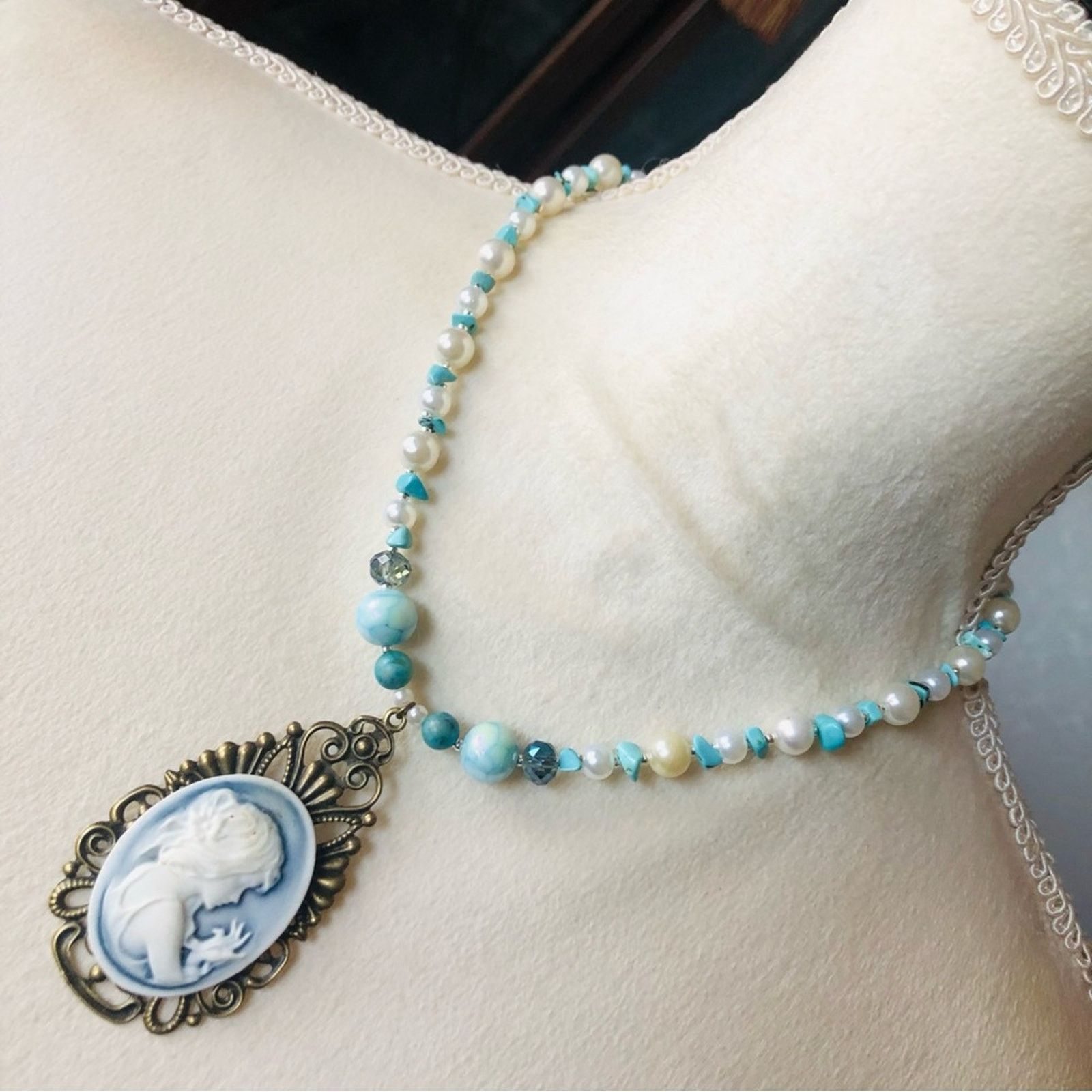 Handmade Handcrafted lady cameo filigree dyed agate howlite necklac Size ONE SIZE - 1 Thumbnail