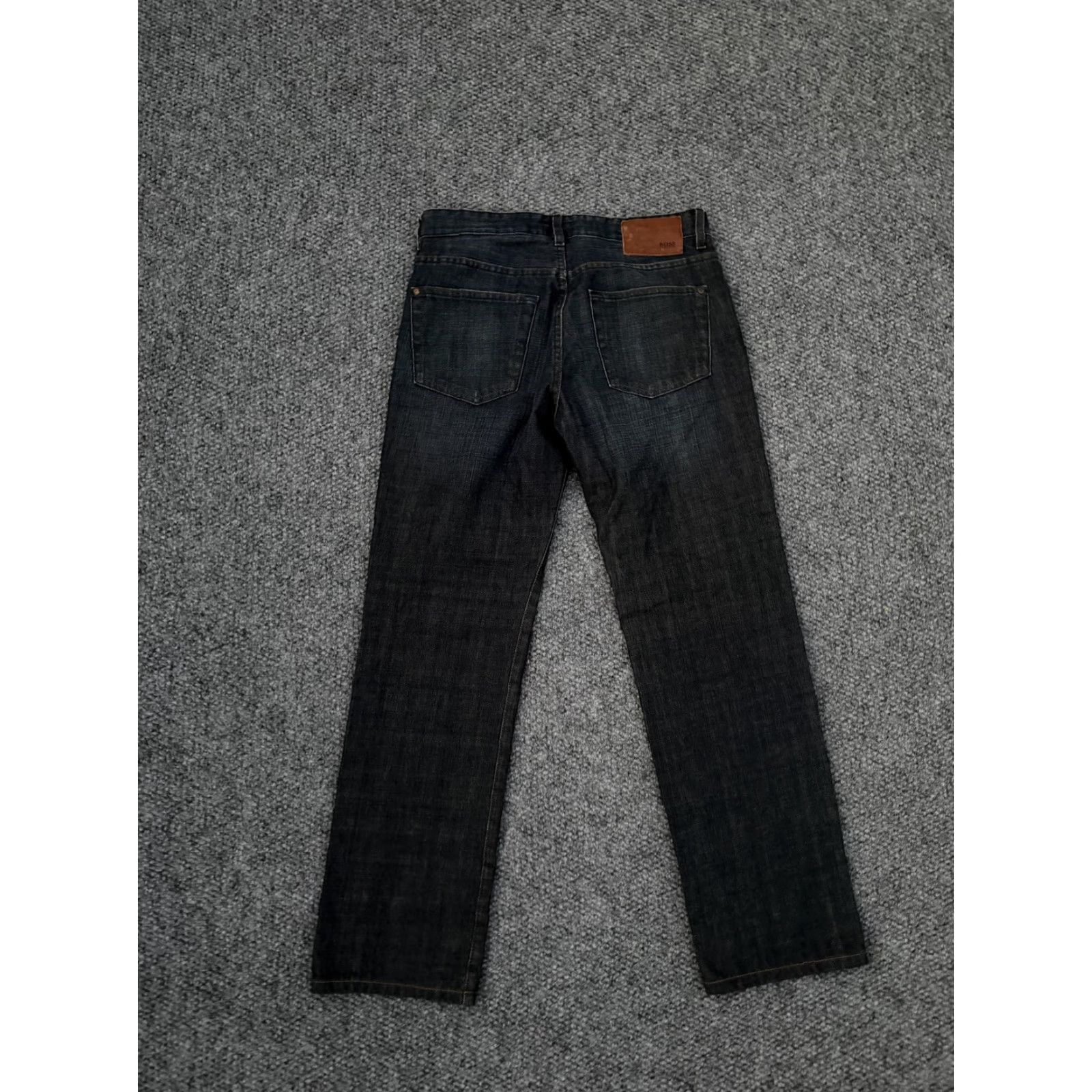 Hugo Boss HUGO BOSS Jeans Mens 30x32 Blue Regular Fit Straight Leg Denim Dark Wash Size US 30 / EU 46 - 6 Thumbnail