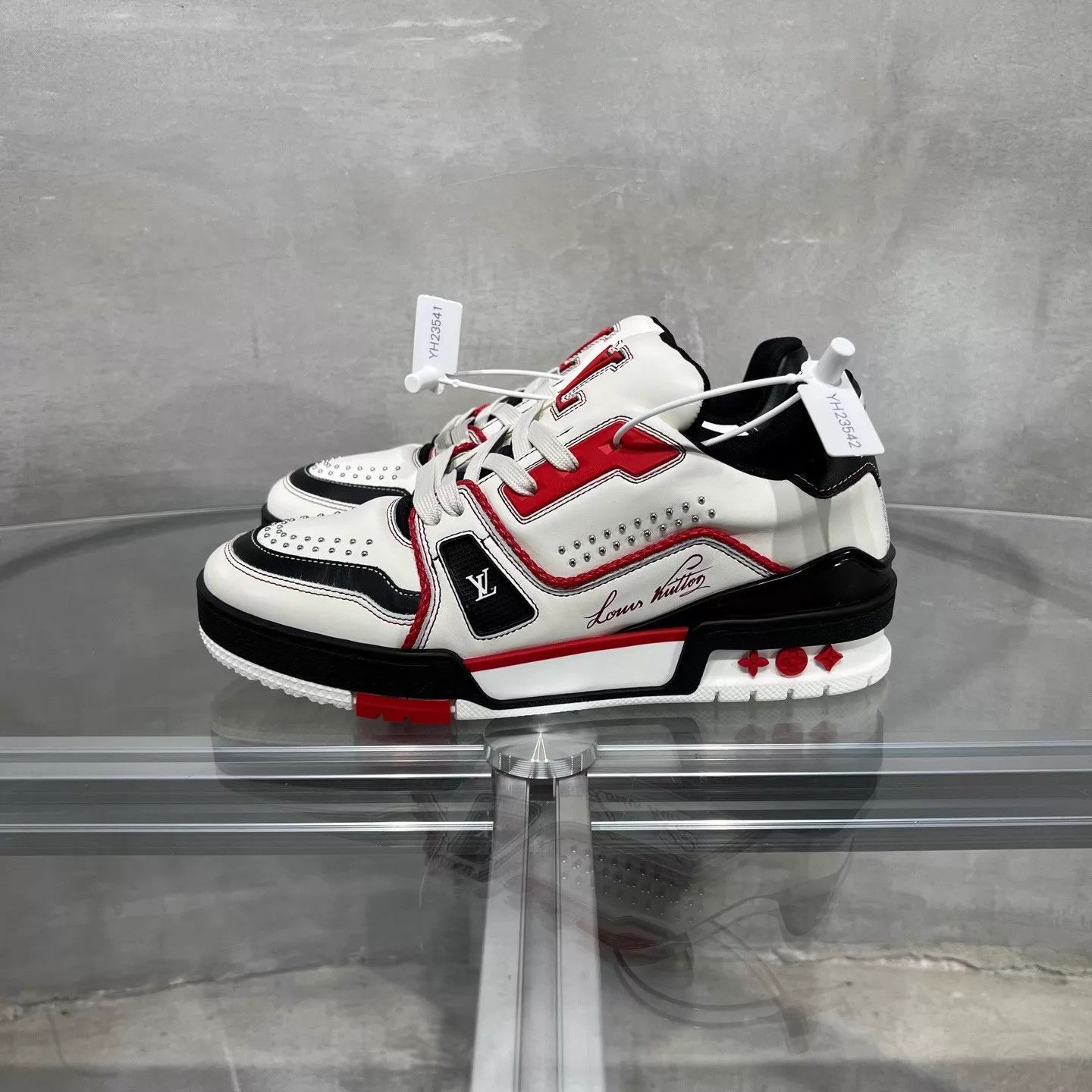 Louis Vuitton Louis Vuitton Trainer Black Red Studs UK3/37 Size US 6.5 / IT 36.5 - 3 Thumbnail