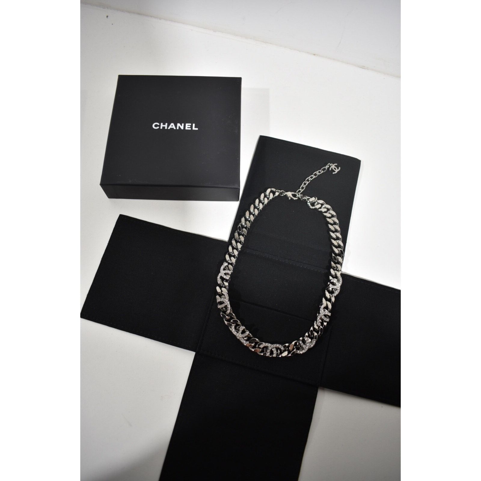 Chanel Chanel Cut Off Chain Cuban Link Crystal Choker Necklace Size ONE SIZE - 2 Thumbnail