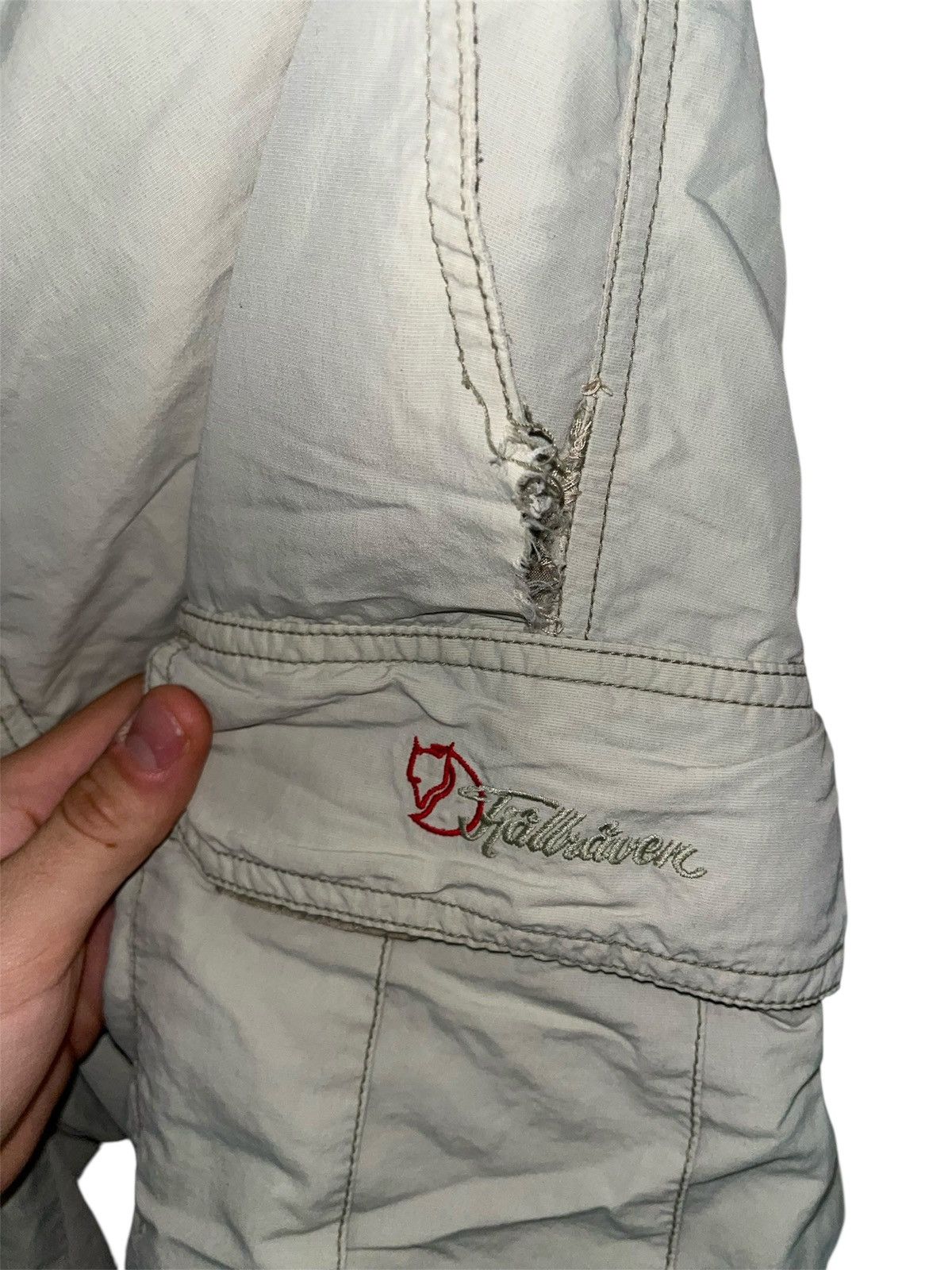 Fjallraven Vintage Fjällräven Cargo Shorts Light Grey Outdoor HikingY2K Size US 40 / EU 56 - 4 Thumbnail