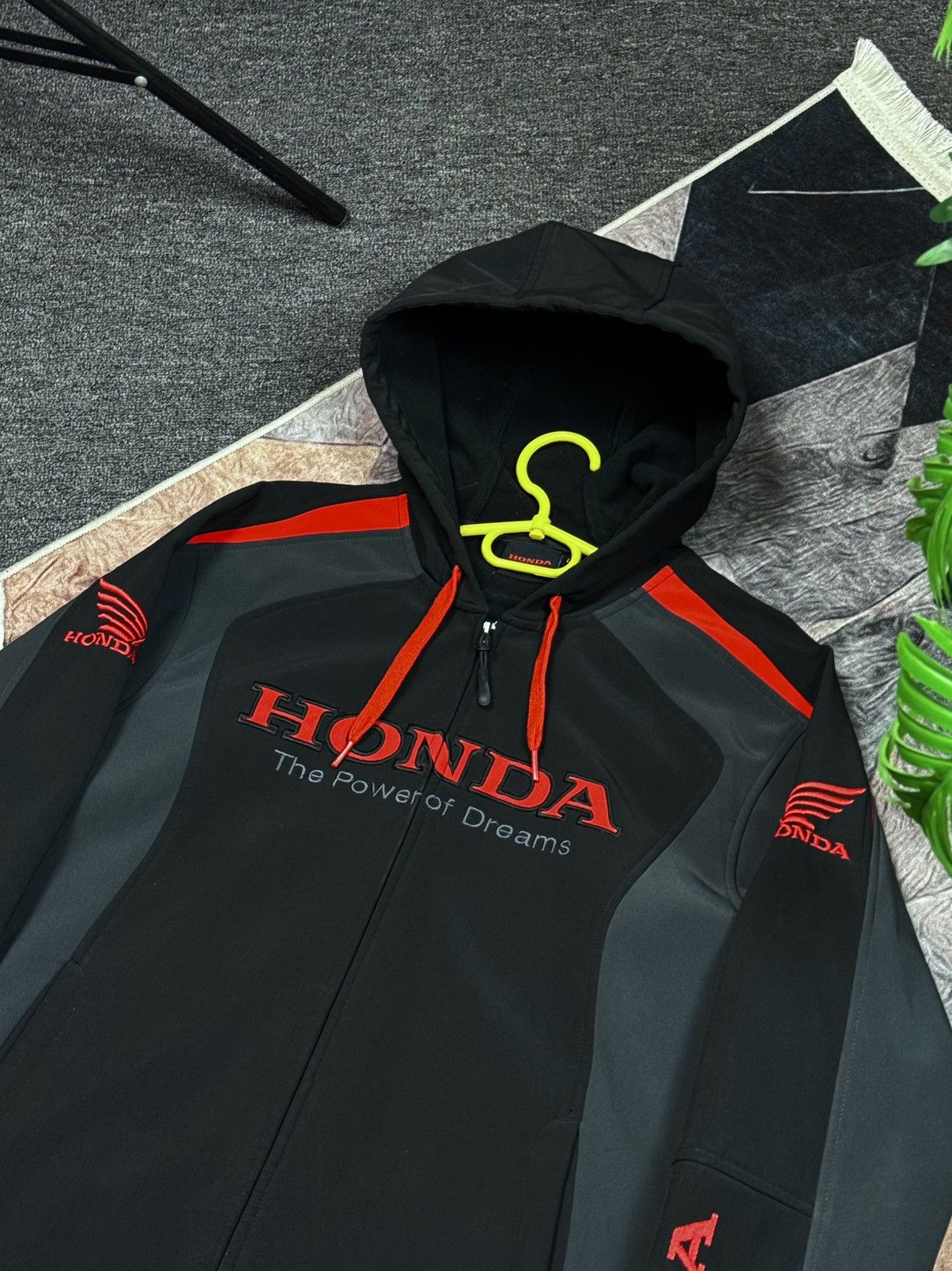 Honda Honda Jacket Softhell Womans Nascar Racing Team Size L Size L / US 10 / IT 46 - 2 Thumbnail