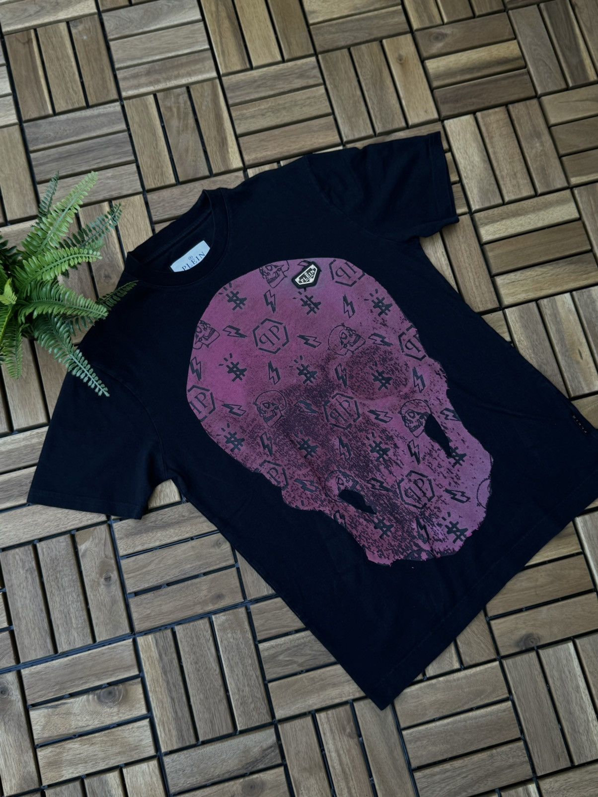 Philipp Plein Philipp Plein "Huge Skull" Size US M / EU 48-50 / 2 - 1 Thumbnail
