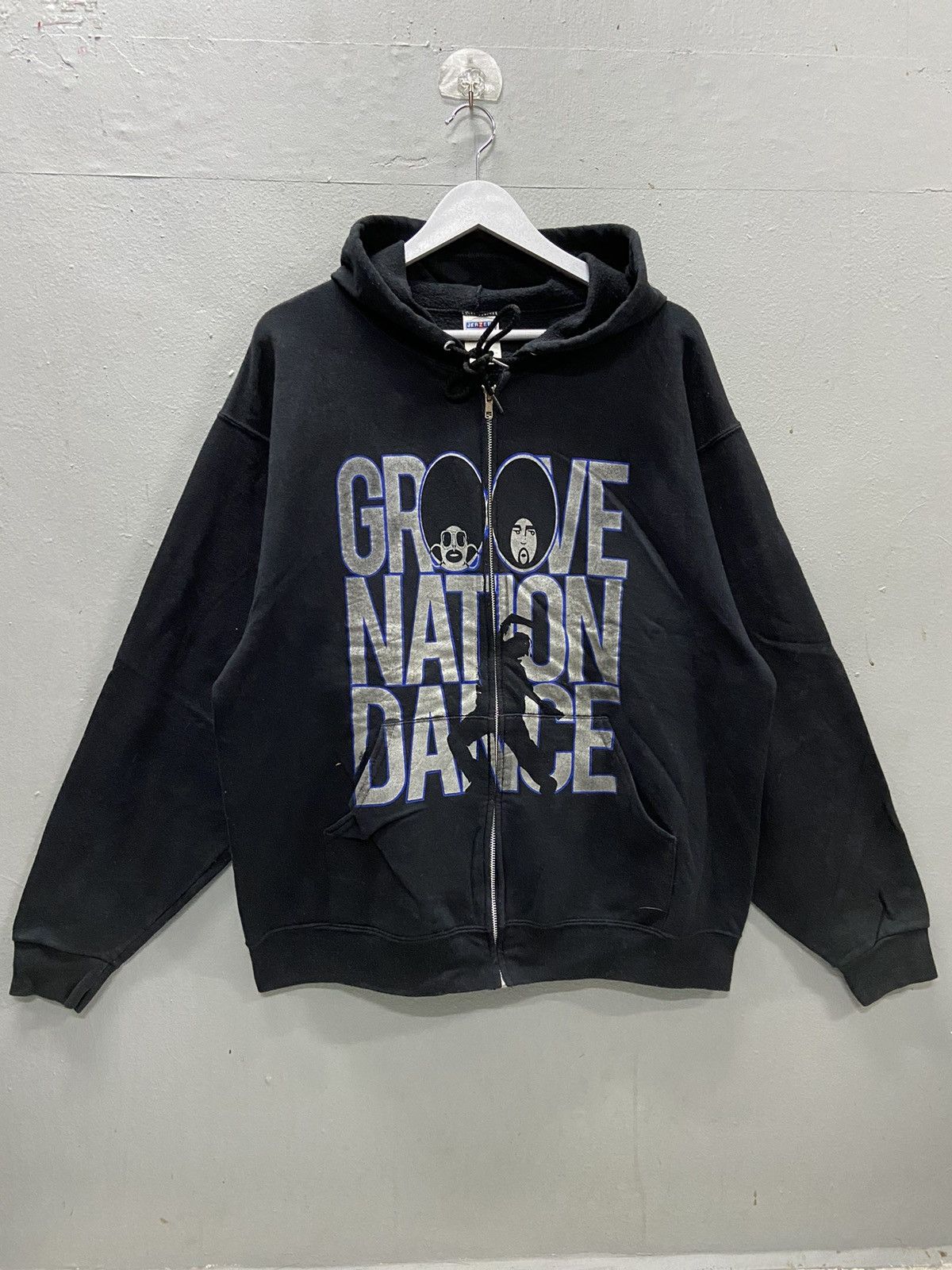 Jerzees GROOVE NATION DANCE BLACK ZIPPER HOODIE Size US L / EU 52-54 / 3 - 1 Thumbnail