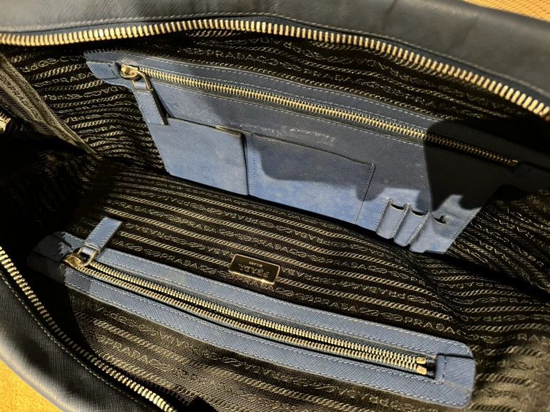 Prada Prada 90s futuristic cowhide leather bag 2502-Nextarrow Size ONE SIZE - 6 Thumbnail