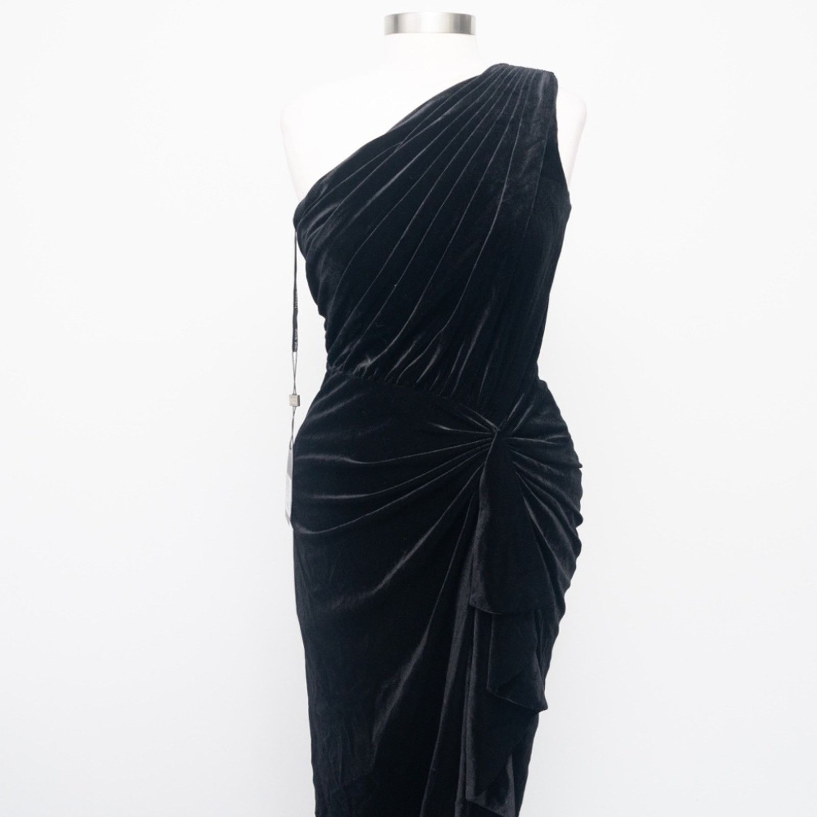 Tadashi Shoji Tadashi Shoji. Velvet Draped One-Shoulder Gown. Size L / US 10 / IT 46 - 9 Thumbnail