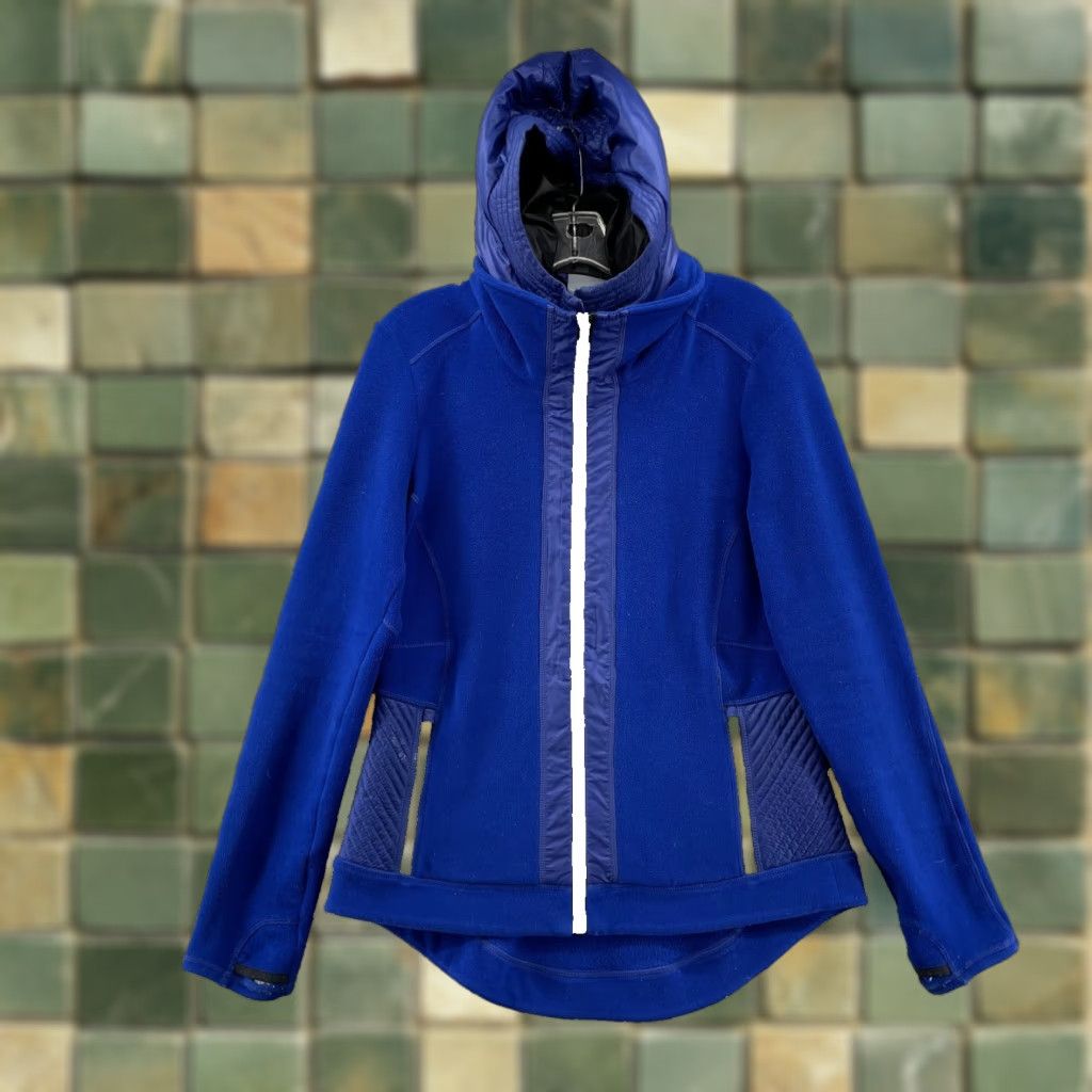 Athleta Athleta Jacket Womens Med Blue Running Fleece Gorpcore Futuristic Athleisure Gym Shirt Women Medium Blue Gorpcore Futuristic Athletic Jacket Size M / US 6-8 / IT 42-44 - 1 Thumbnail