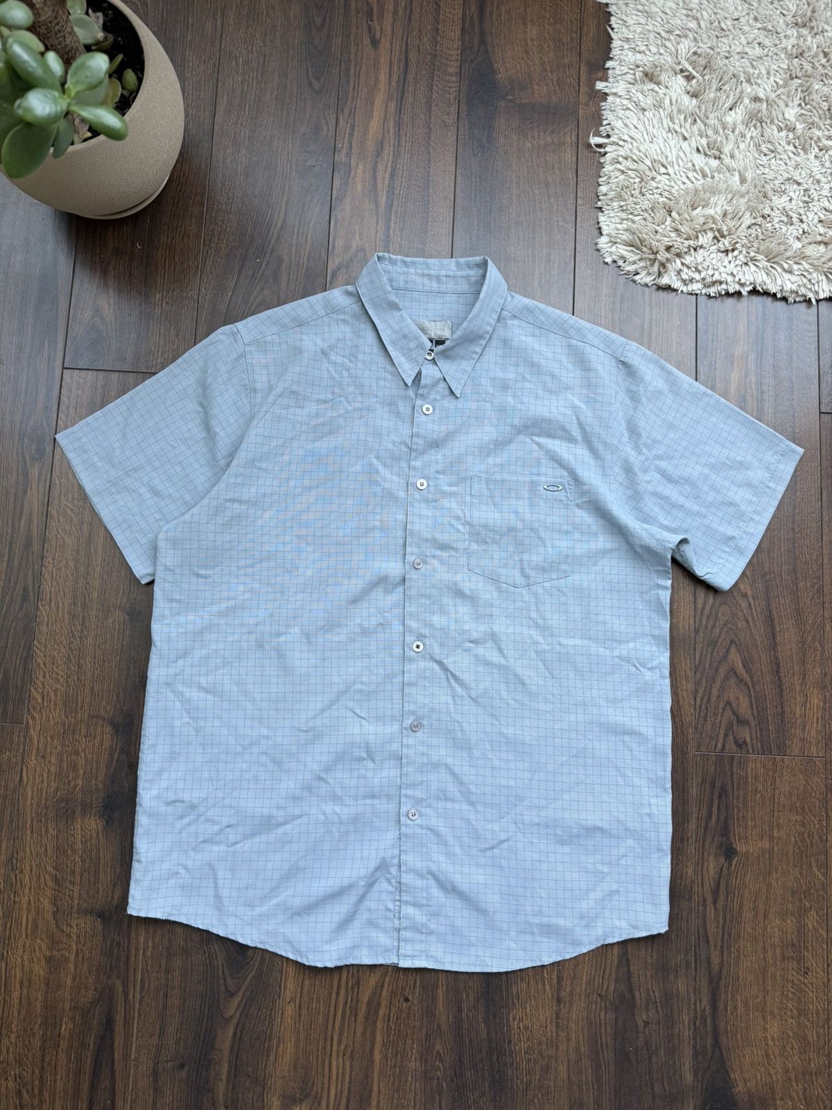Oakley Vintage Oakley Software Metal Logo Short Sleeve Y2K Shirt Size US XL / EU 56 / 4 - 5 Thumbnail