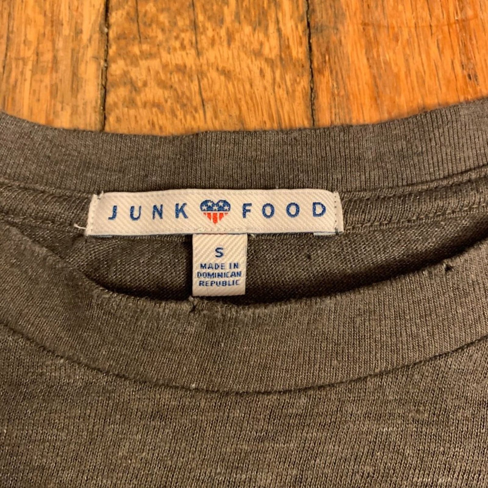 Junk Food DEF LEPPARD "ON THROUGH THE NIGHT" U.S. TOUR 1980 SWEATSHIRT Size S / US 4 / IT 40 - 4 Thumbnail
