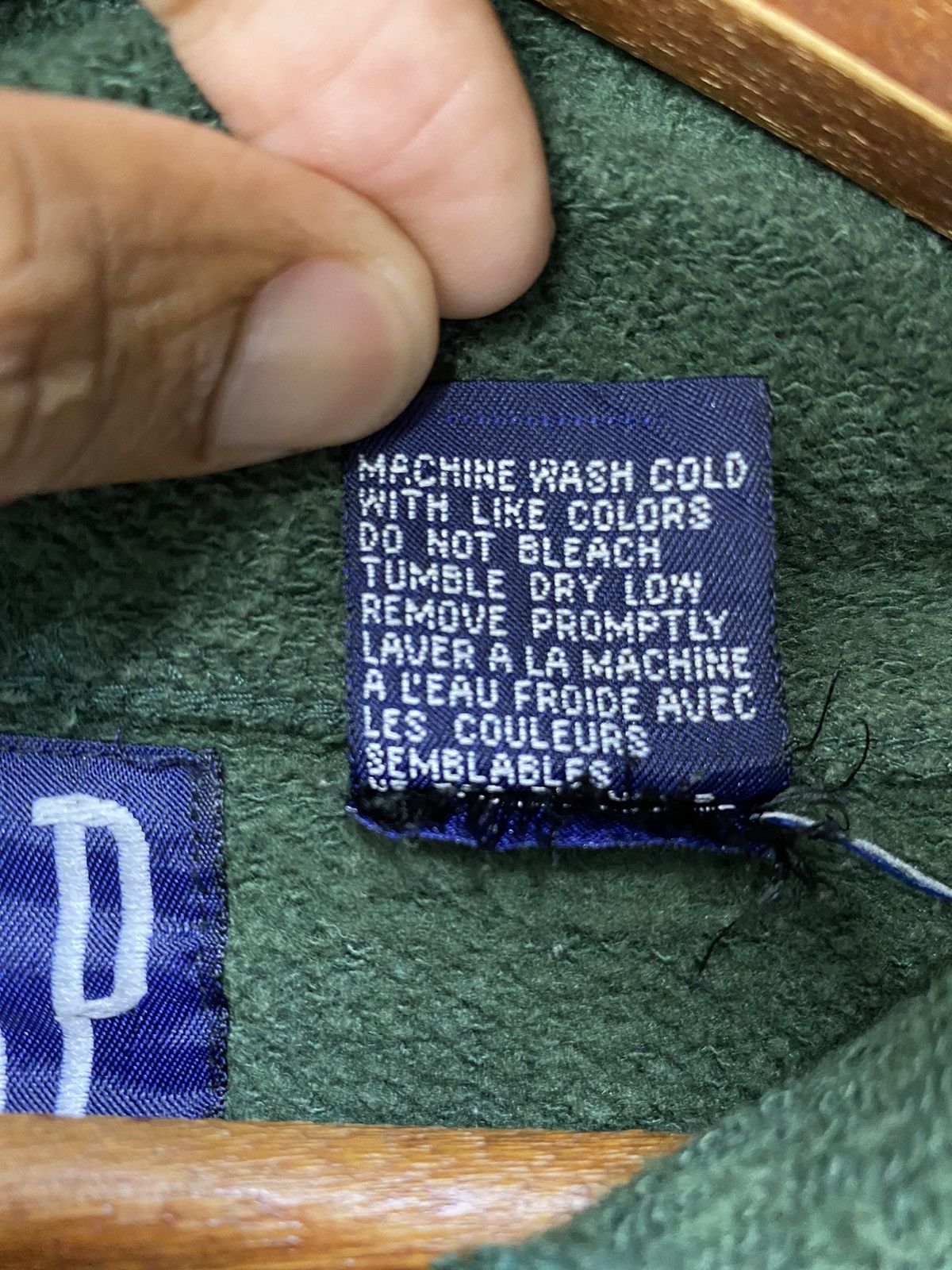 Gap Vntage Gap Hoodie Embroidery Sun Faded Pullover Size Medium Size US M / EU 48-50 / 2 - 10 Thumbnail