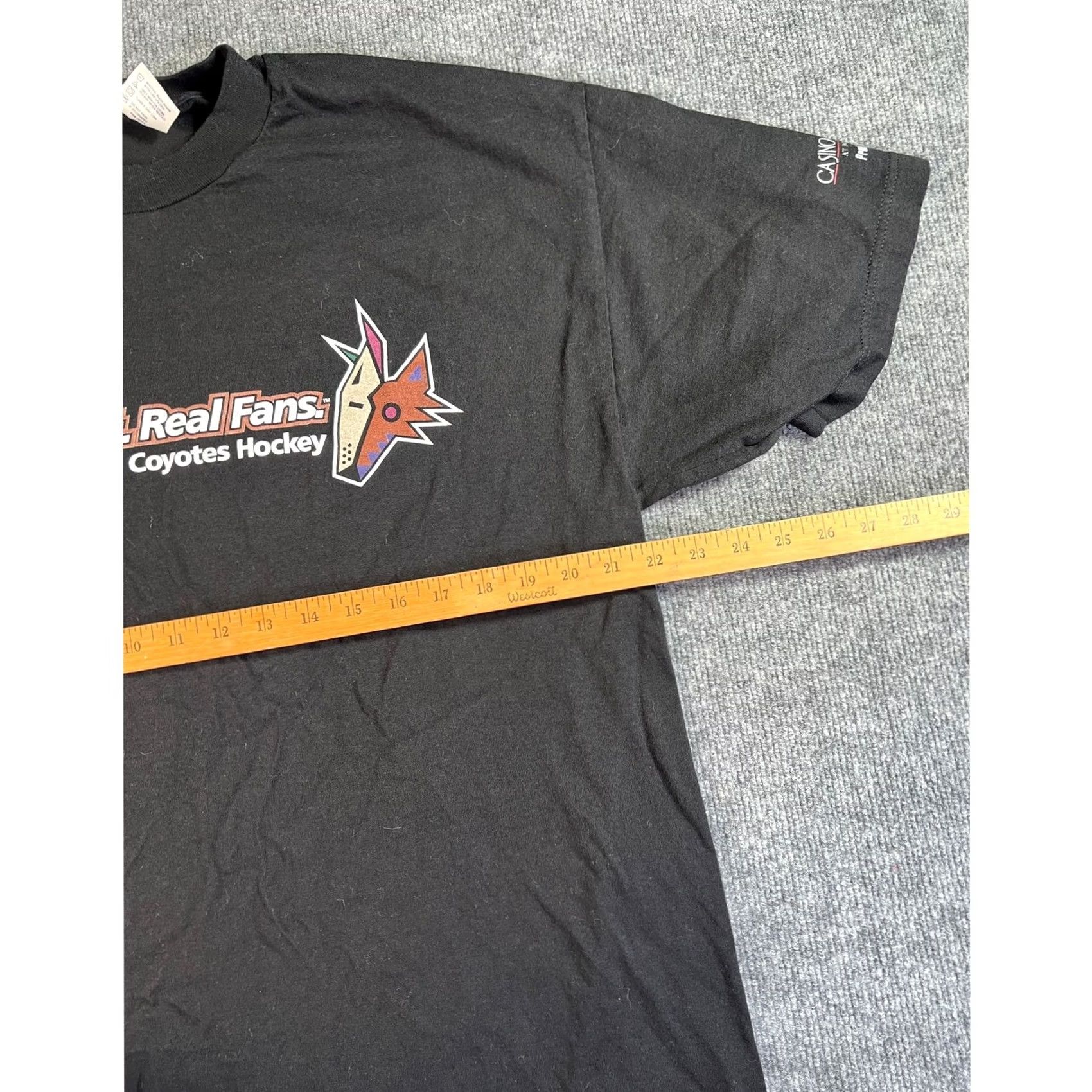 Vintage VINTAGE Coyotes Hockey T-Shirt Mens XL Black Real Sport Real Fans Kachina Logo Size US XL / EU 56 / 4 - 7 Thumbnail