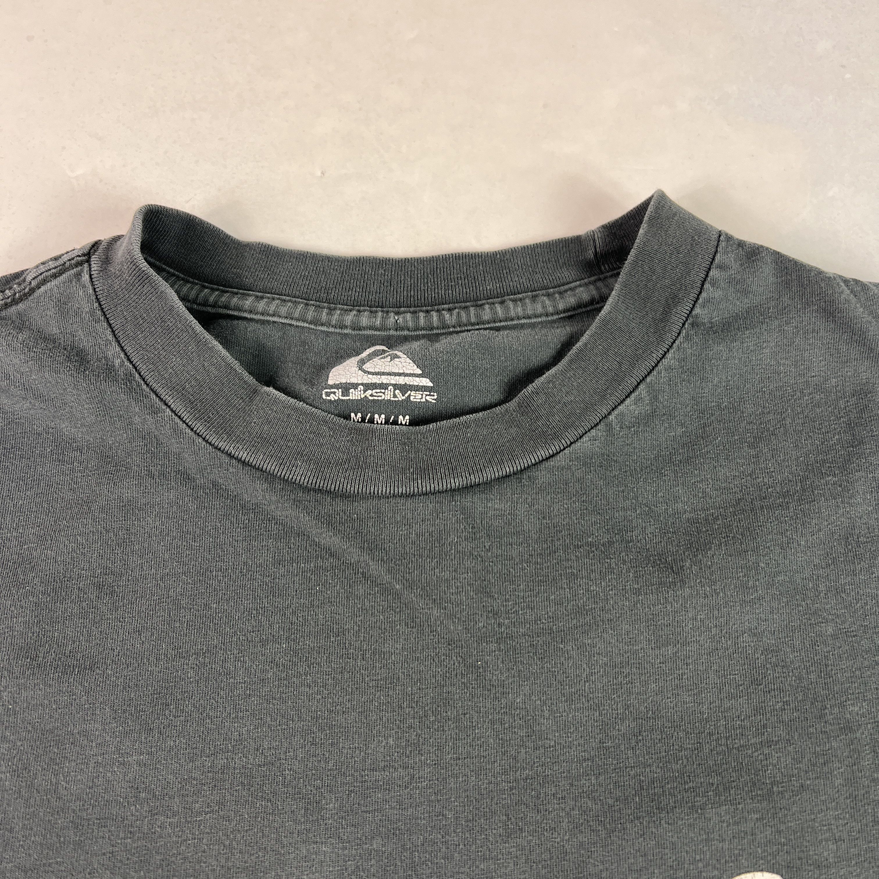 Quiksilver Quiksilver Shirt Black Faded Print Surfer Short Sleeve Tee Size US M / EU 48-50 / 2 - 6 Thumbnail