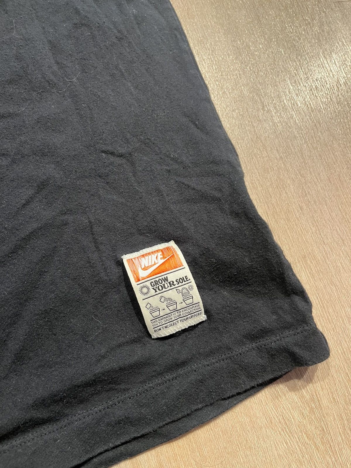 Supreme Nike Shirt Large Size US S / EU 44-46 / 1 - 5 Thumbnail