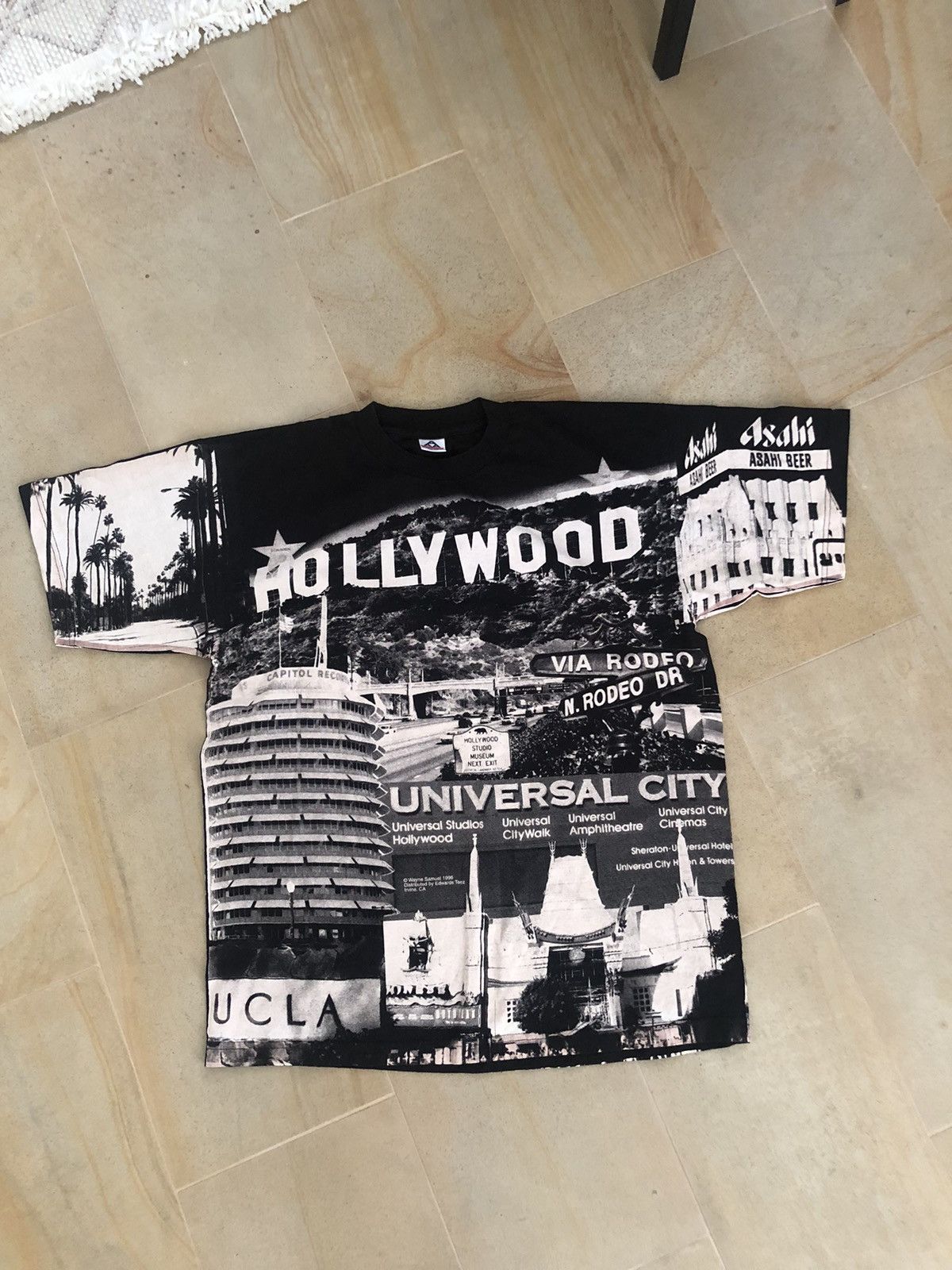 Vintage VINTAGE 1996 WAYNE SAMUEL HOLLYWOOD FULL PRINT TEE Size US XL / EU 56 / 4 - 1 Thumbnail
