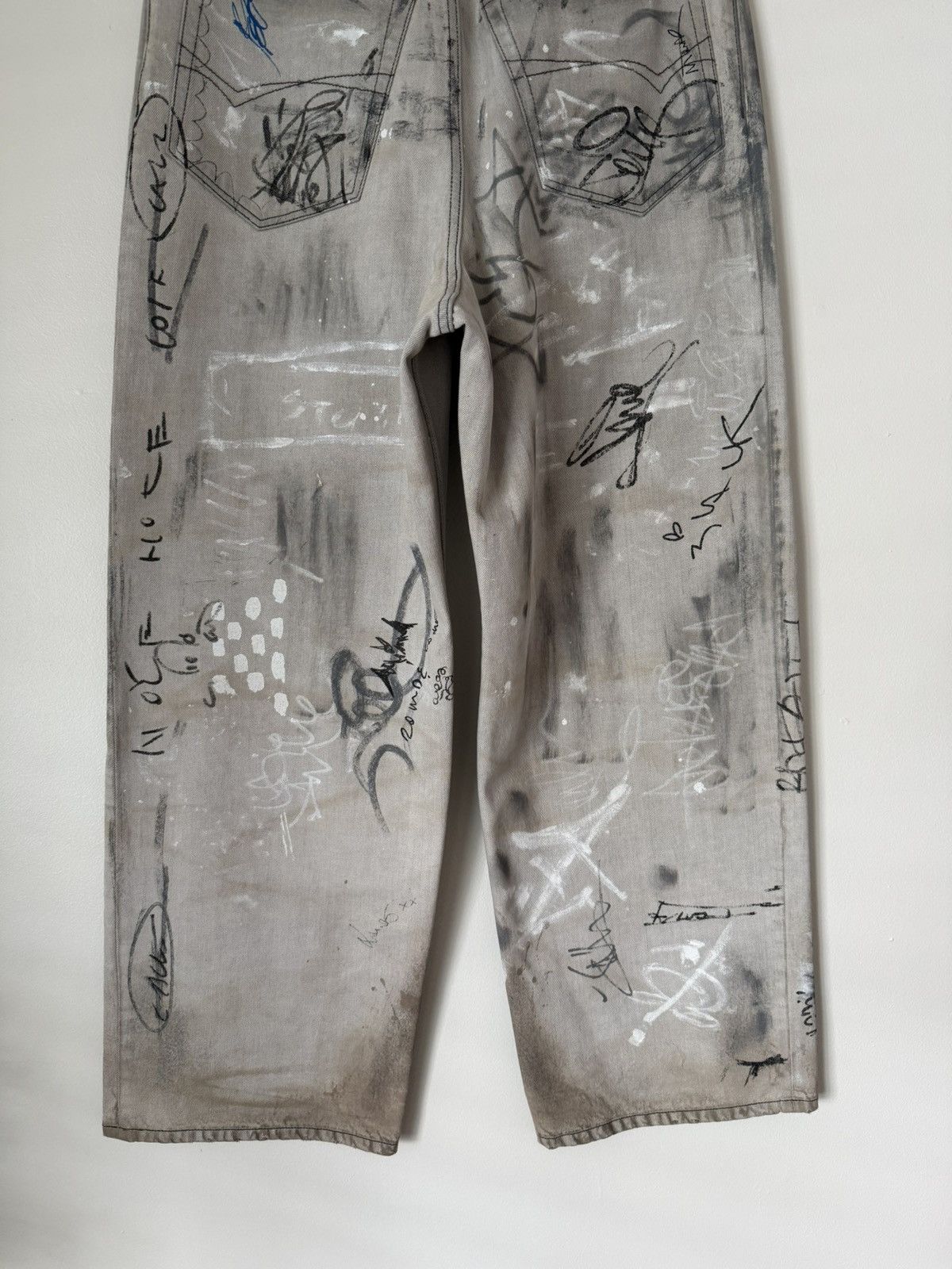 Balenciaga Balenciaga SS23 Graffiti Jeans Baggy Size US 32 / EU 48 - 6 Thumbnail