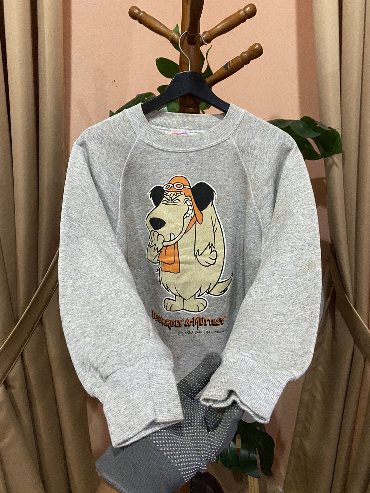 Vintage VINTAGE 90S DASTARDLY & MUTTLEY HANES SWEATSHIRT Size US M / EU 48-50 / 2 - 5 Thumbnail