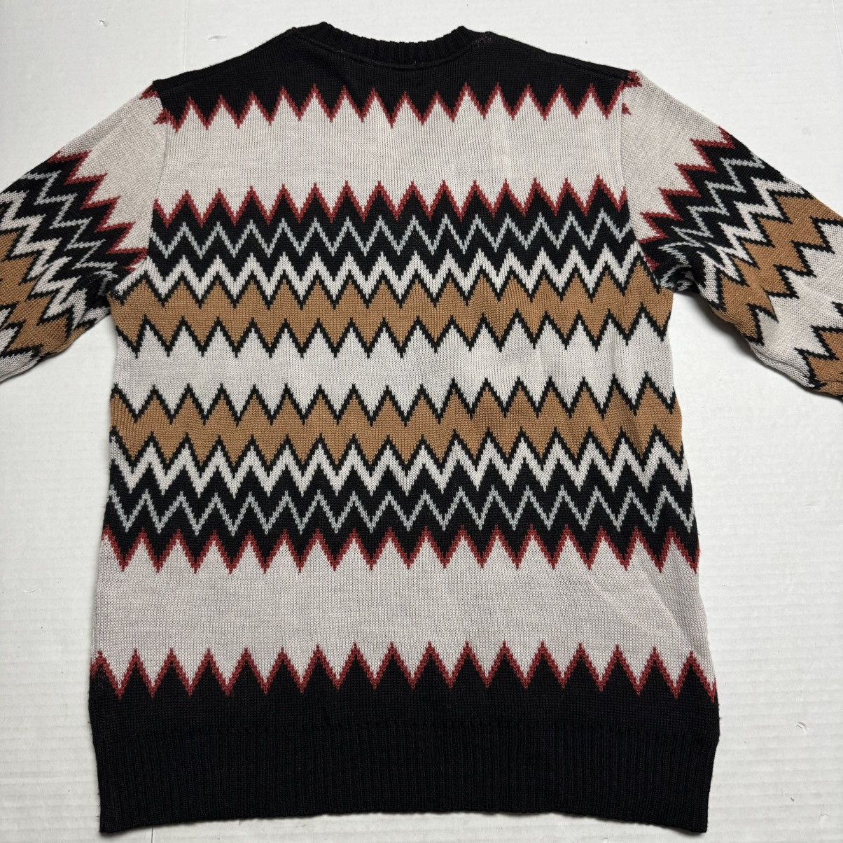 CAL O LINE CAL O LINE Japan Men's V-Neck Sweater In Navajo Stripe Size US M / EU 48-50 / 2 - 4 Thumbnail