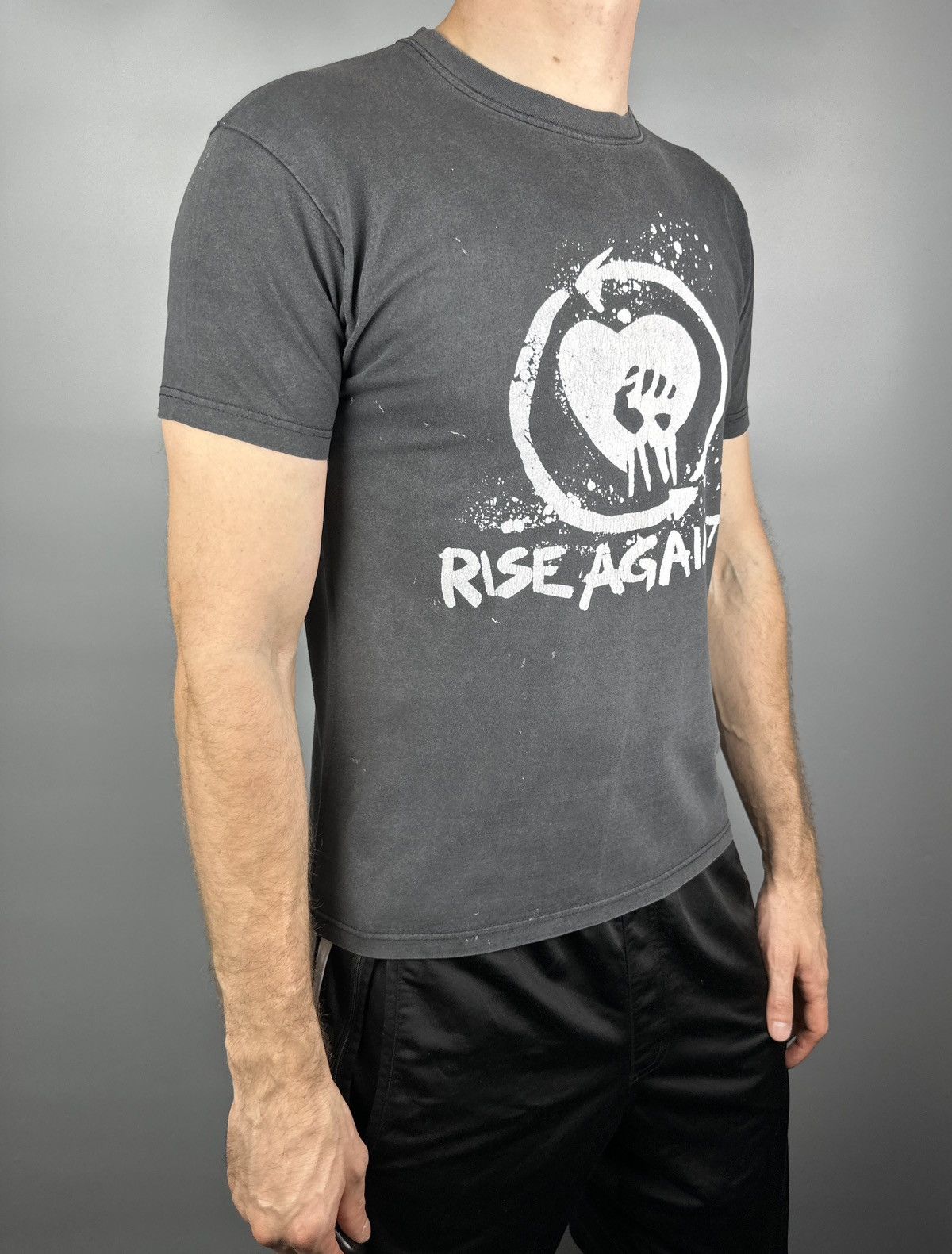 Band Tees Vintage Rise Against Punk Rock Band Graphic T Shirt Tee Size US M / EU 48-50 / 2 - 13 Thumbnail