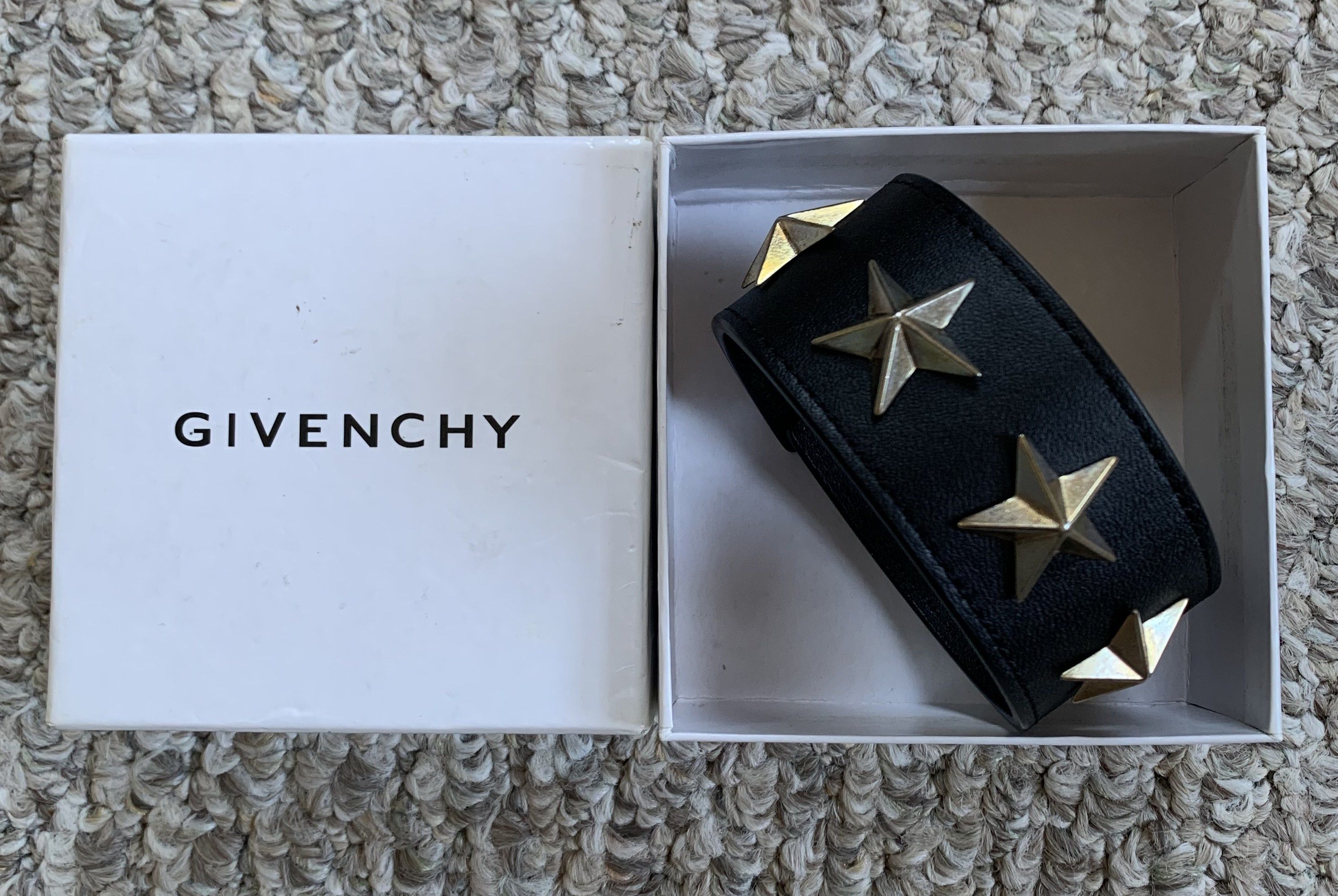 Givenchy Givenchy Stars Leather Bracelet + Box Size ONE SIZE - 8 Thumbnail
