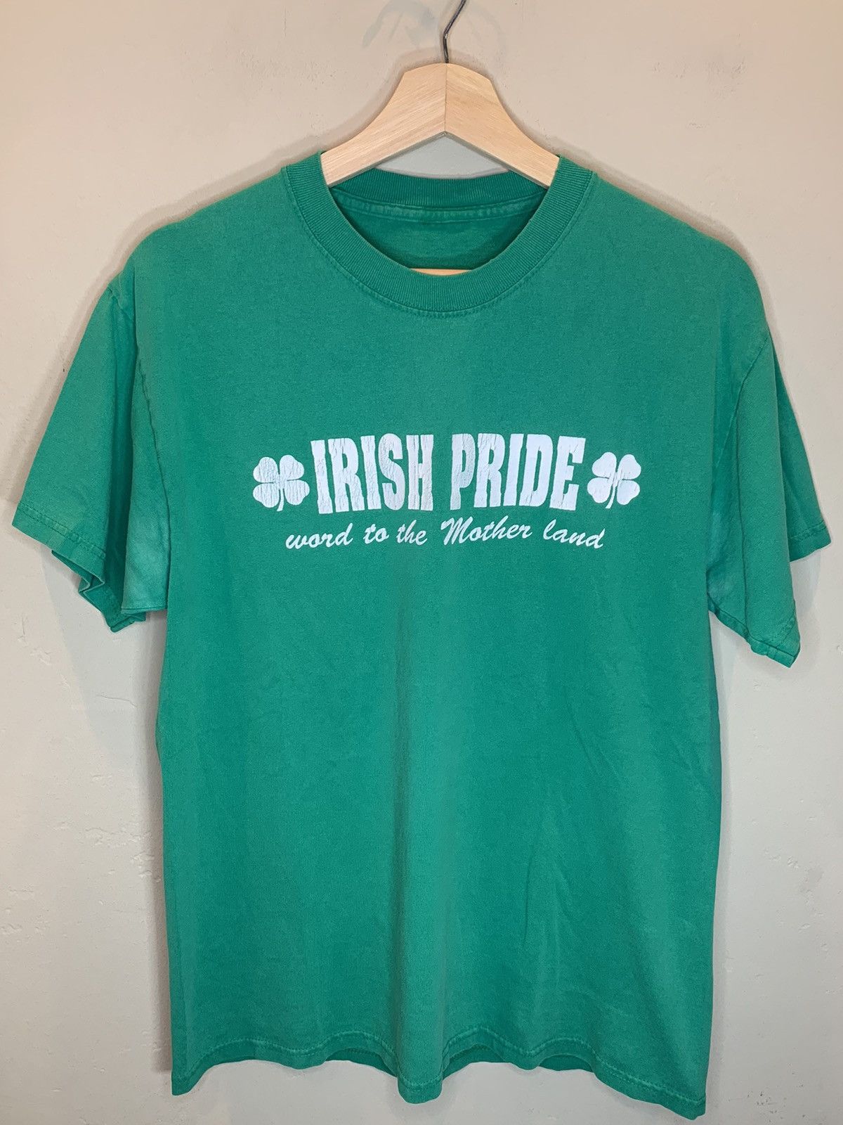 Vintage *RARE* Vintage 90’s Irish Pride Leprechaun Notre Dame Shirt Size US M / EU 48-50 / 2 - 1 Thumbnail