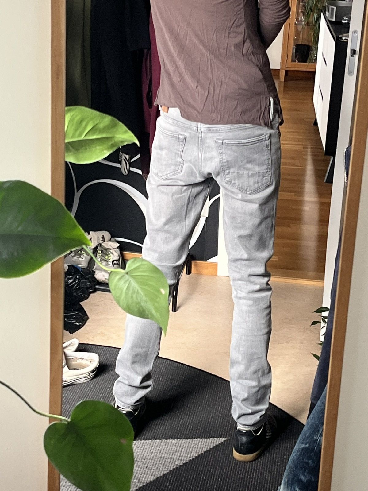 Tom Ford Grey wash selvedge denim slim fit Size US 31 - 16 Thumbnail
