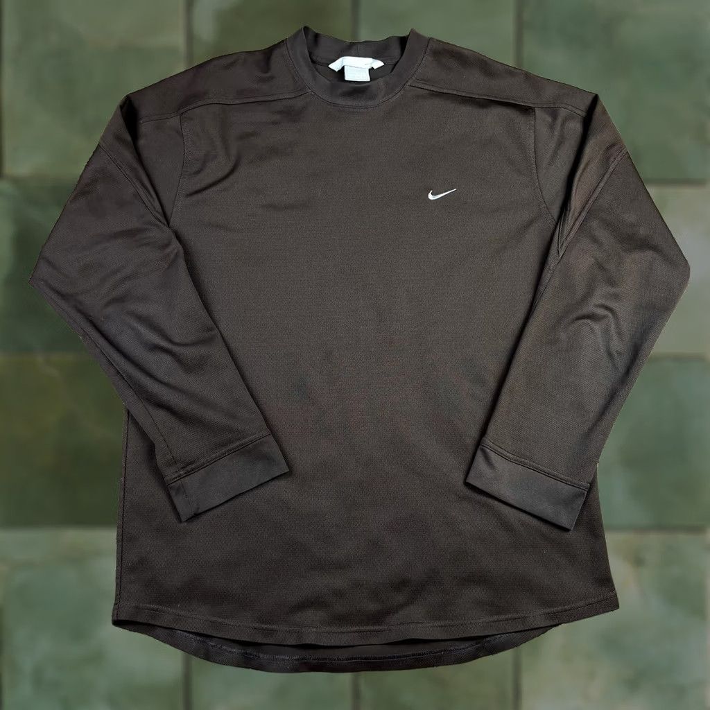 Nike VINTAGE Nike T-Shirt Long Sleeve Mens Large Embroidered Swoosh Brown Size US L / EU 52-54 / 3 - 1 Thumbnail