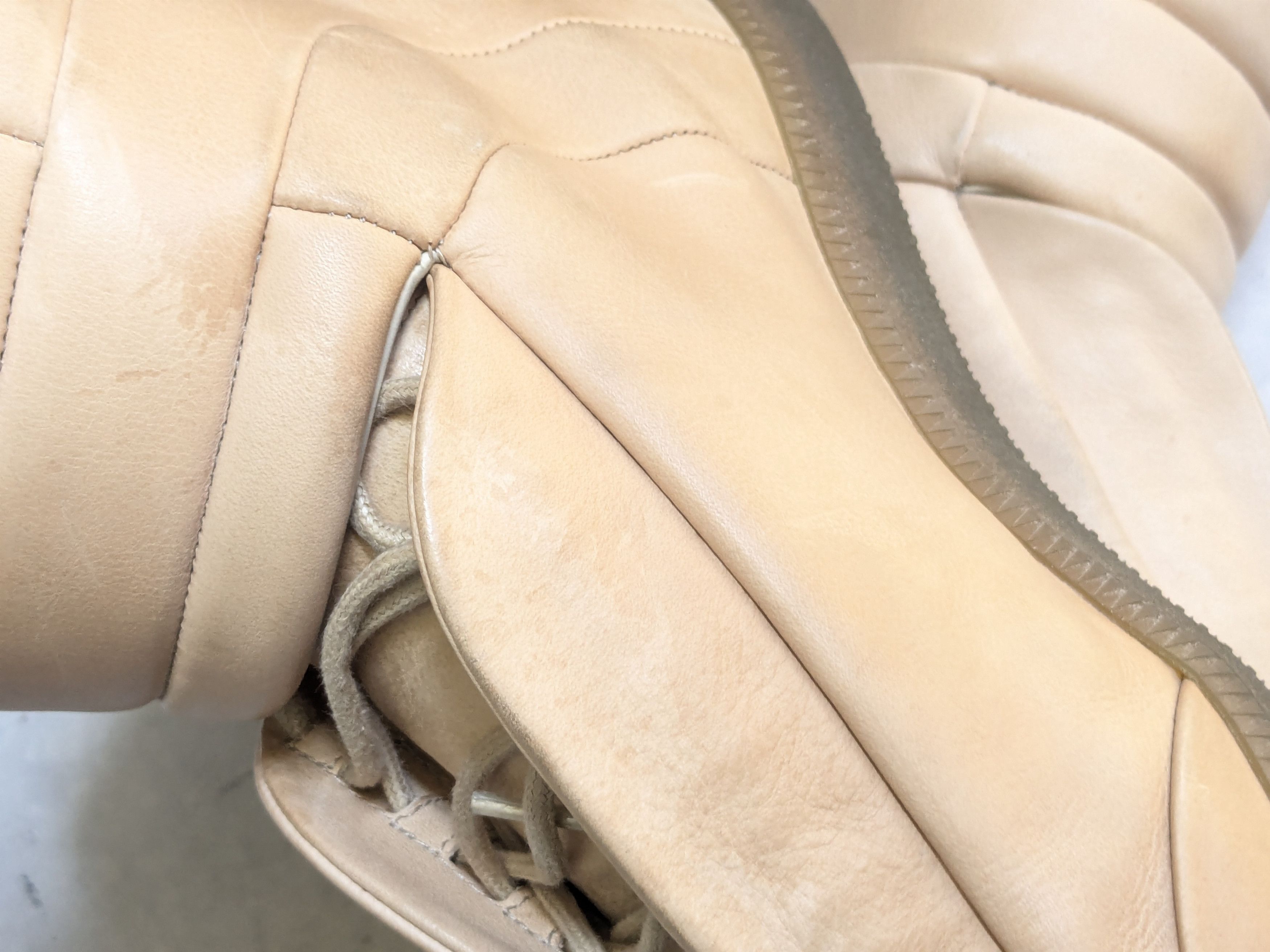 Maison Margiela Maison Margiela Future 10 43 High Tops Leather Gum Size US 10 / EU 43 - 16 Thumbnail