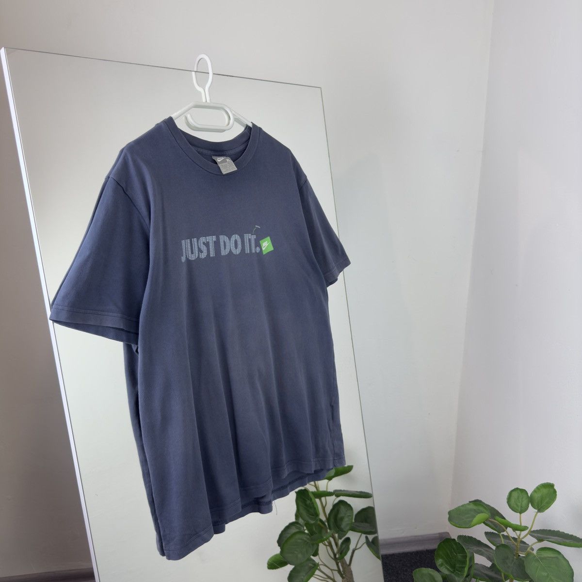 Nike Vintage Faded Nike Just Do It T-shirt Y2K Style Oversized Size US XL / EU 56 / 4 - 1 Thumbnail