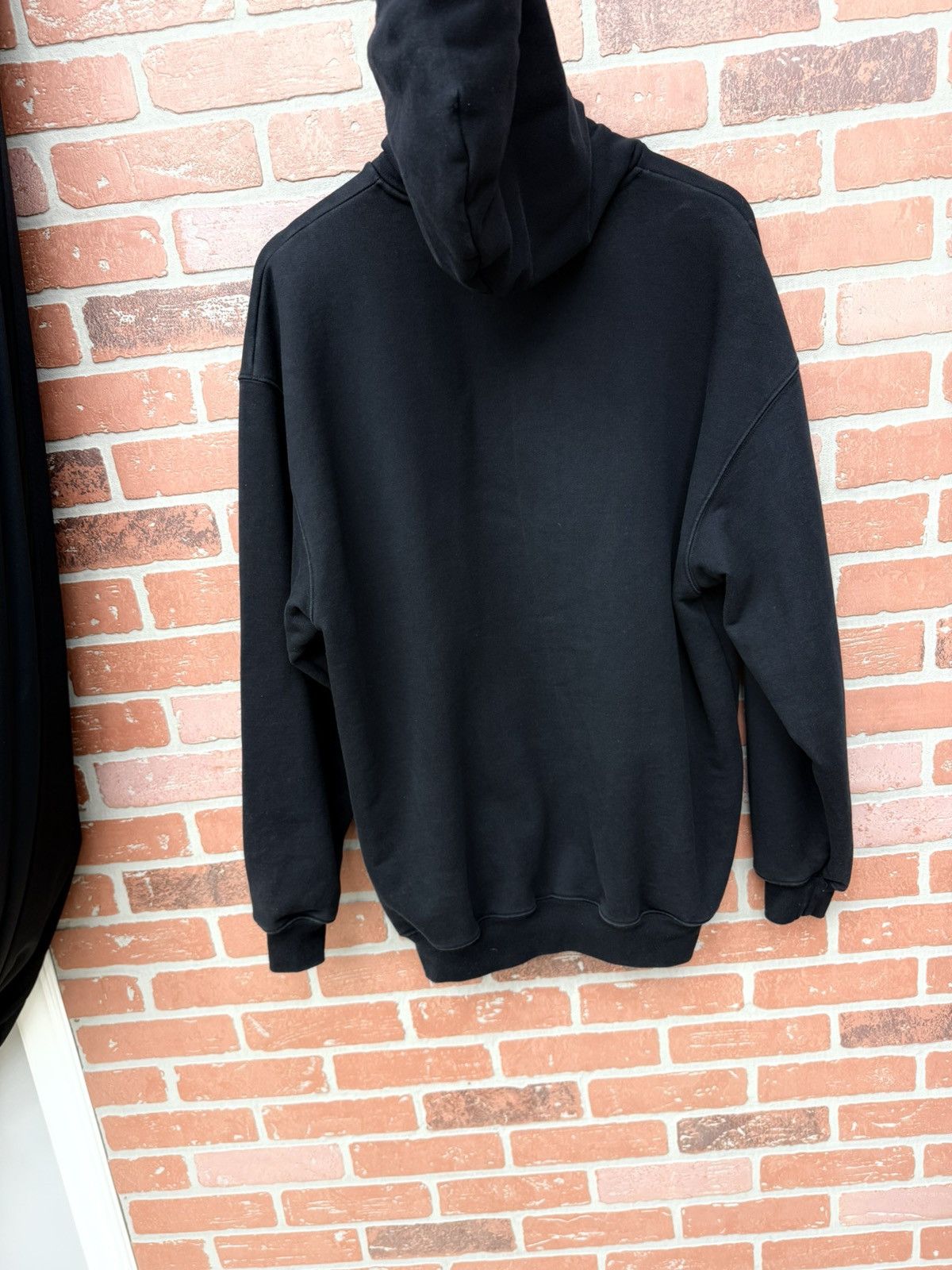 Balenciaga Men’s Balenciaga Black Copyright Hoodie size Large Size US L / EU 52-54 / 3 - 5 Thumbnail