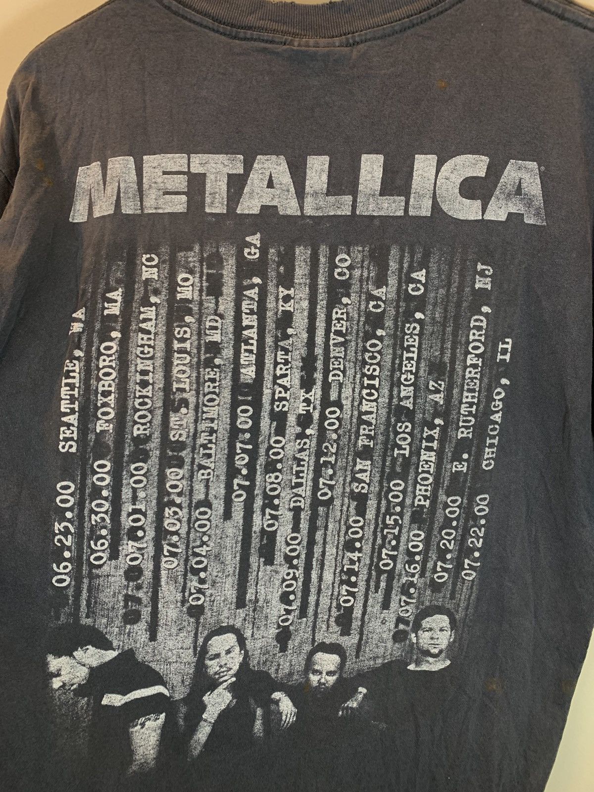 Band Tees × Metallica × Vintage *RARE* Vintage 90’s Metallica Tour Giant Thrashed Band Shirt Size US XL / EU 56 / 4 - 4 Thumbnail