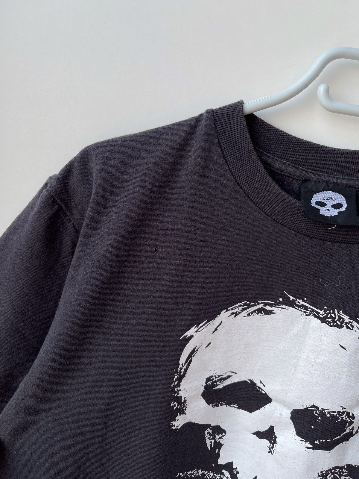 Hook-Ups × Shorty's Skateboards × Vintage Vintage 90’s Zero Skateboards Skull Tee Size US L / EU 52-54 / 3 - 4 Thumbnail