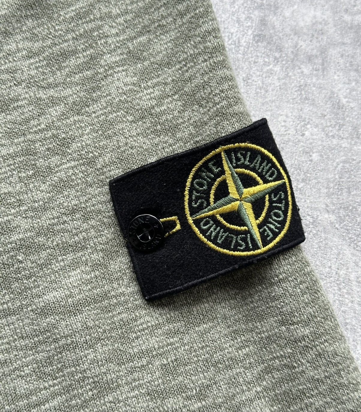 Stone Island Rare Vintage Stone Island 1989 Pullover Jumper Green V-NECK Size US L / EU 52-54 / 3 - 11 Thumbnail