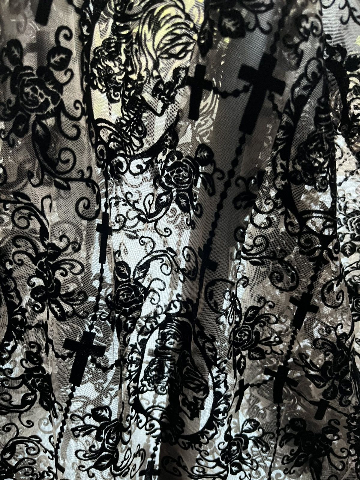 Yasuyuki Ishii 2000s Gracechow mesh top velvet vkei cross skull shirt Size US S / EU 44-46 / 1 - 5 Thumbnail
