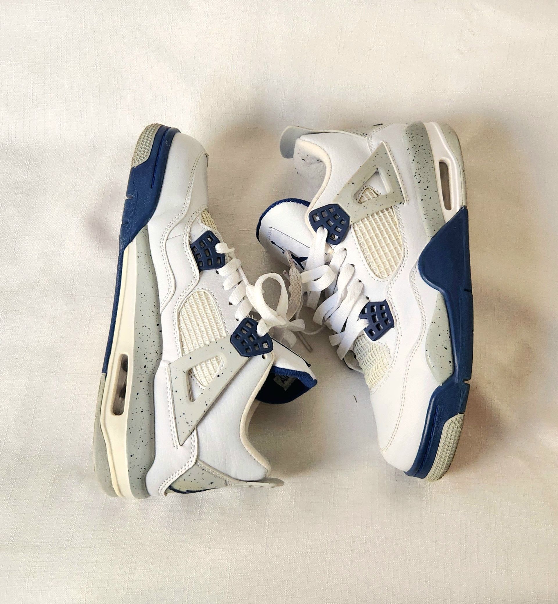 Jordan Brand × Nike Nike Air Jordan 4 Retro 8 White Midnight Navy Grey DH6927140 Size US 8 / EU 41 - 4 Thumbnail