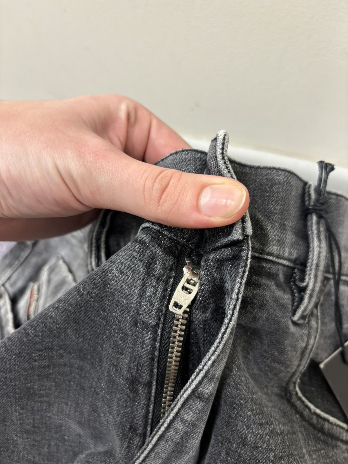Diesel Diesel Prototype NWT Men’s Gray Skinny Tapered Denim Jeans Size US 32 / EU 48 - 11 Thumbnail