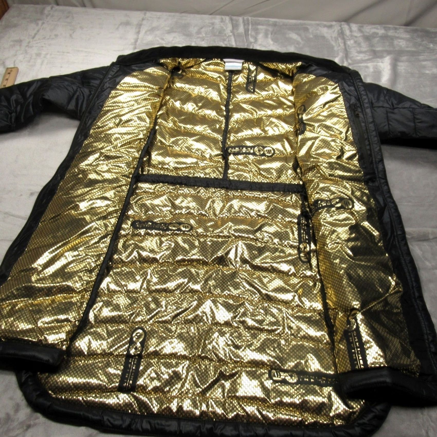 Vintage Columbia Jacket Womens M Dark Navy Gold Waterproof Insulated Quilted Puffer Zip Full Length Casual, Travel Womens M Blue Gold Quilt Pattern 90s? Size M / US 6-8 / IT 42-44 - 3 Thumbnail