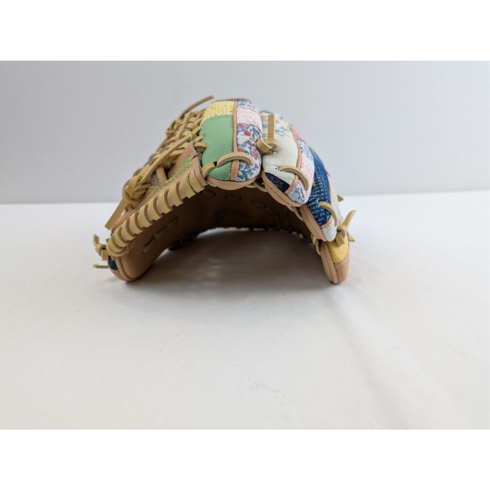 Better With Age o1rshd1 Size: OS / Gloves in Multicolor Size ONE SIZE - 4 Thumbnail