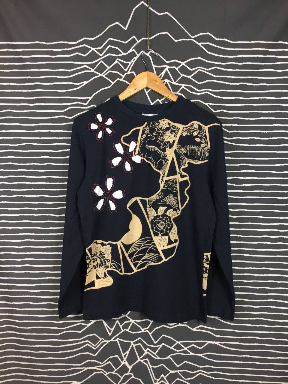 Japanese Brand Vtg Infinity Japanese Traditional Sukajan Longsleeve Tee Size US M / EU 48-50 / 2 - 1 Thumbnail