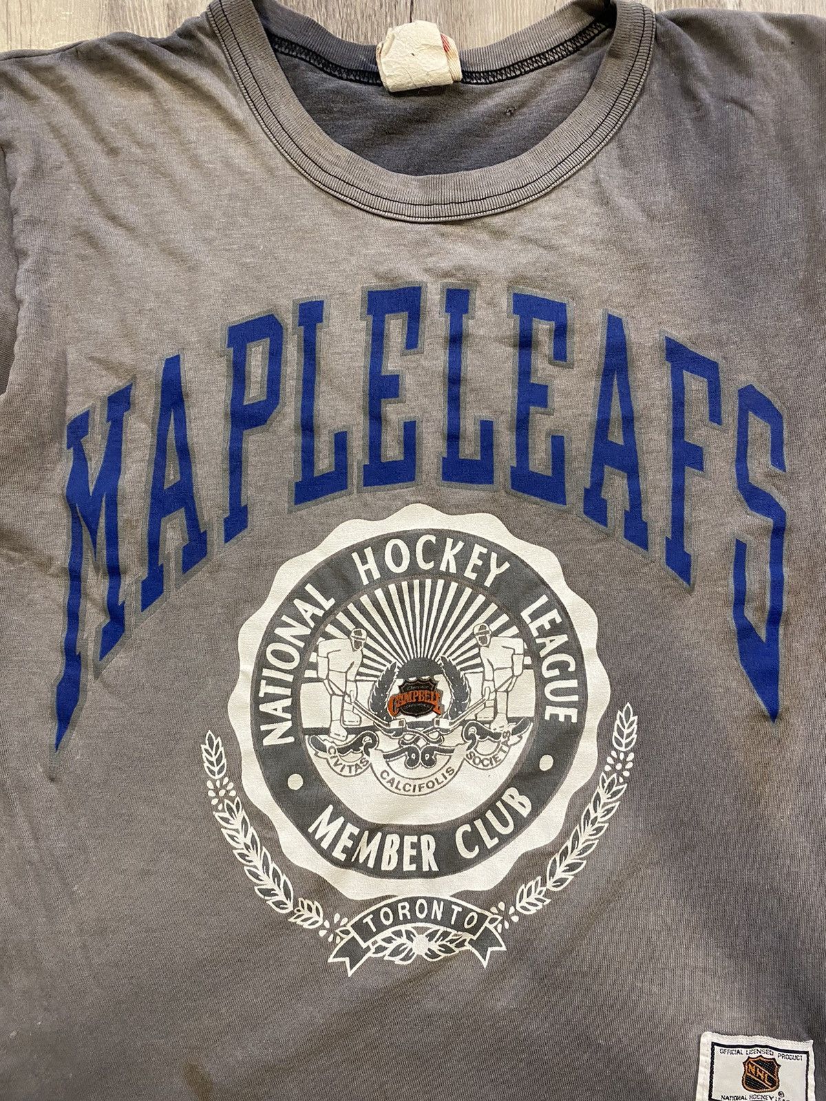 NHL × Vintage Vintage 90s Toronto Maple Leafs Fade to Grey Graphic Tshirt Size US S / EU 44-46 / 1 - 2 Thumbnail