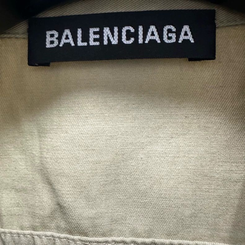Balenciaga Balenciaga size 39 FW19 khaki cargo short sleeve shirt with Size US M / EU 48-50 / 2 - 7 Thumbnail