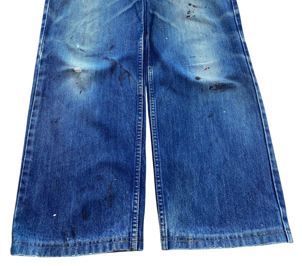 Eddie Bauer Eddie Bauer Faded Blue Wash Distressed Straight Leg Jeans Size US 30 / EU 46 - 5 Thumbnail
