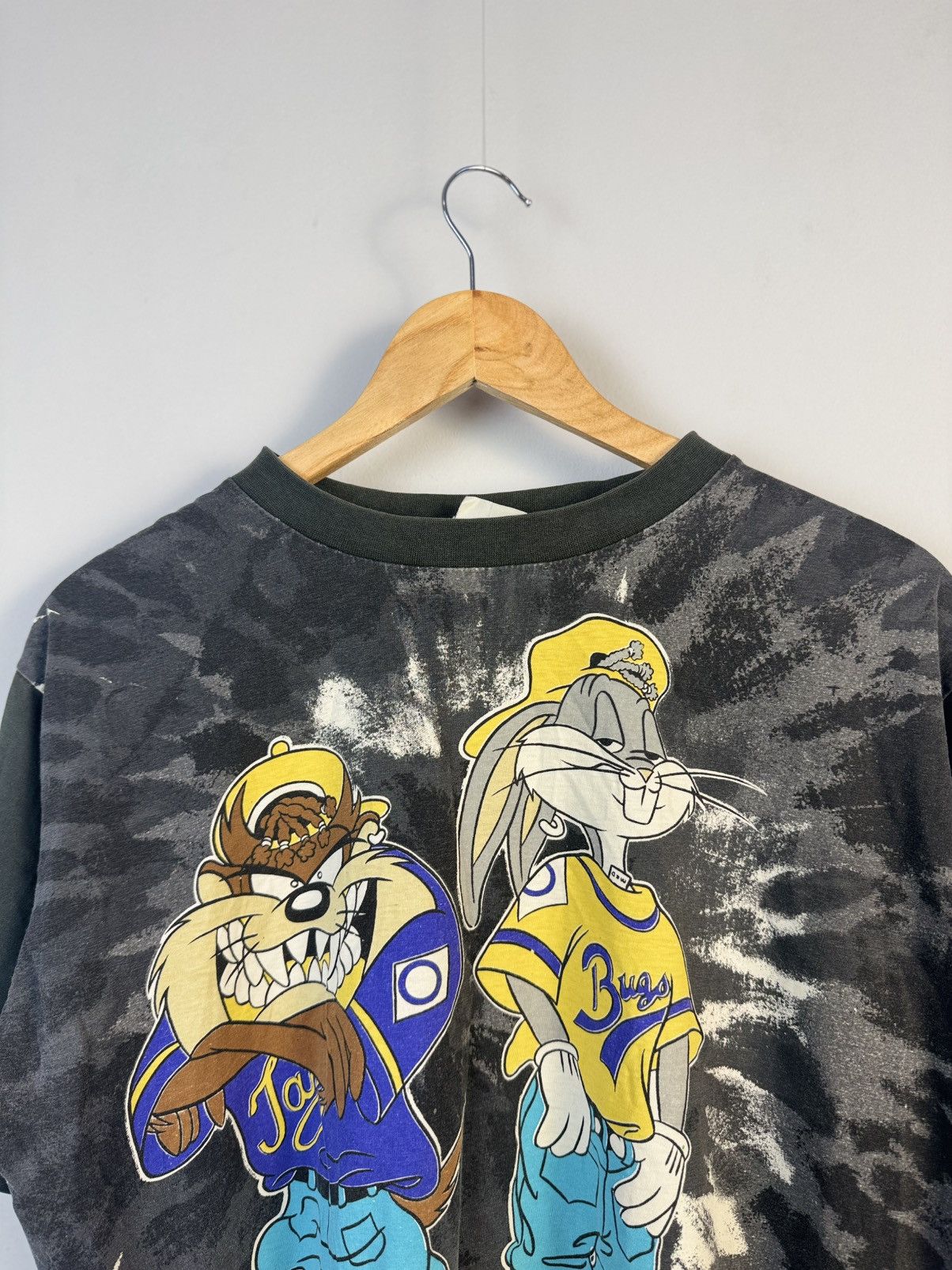 Cartoon Network × Vintage × Warner Bros Bugs Bunny & Taz Tasmanian devil t-shirt 1995 Size US S / EU 44-46 / 1 - 2 Thumbnail