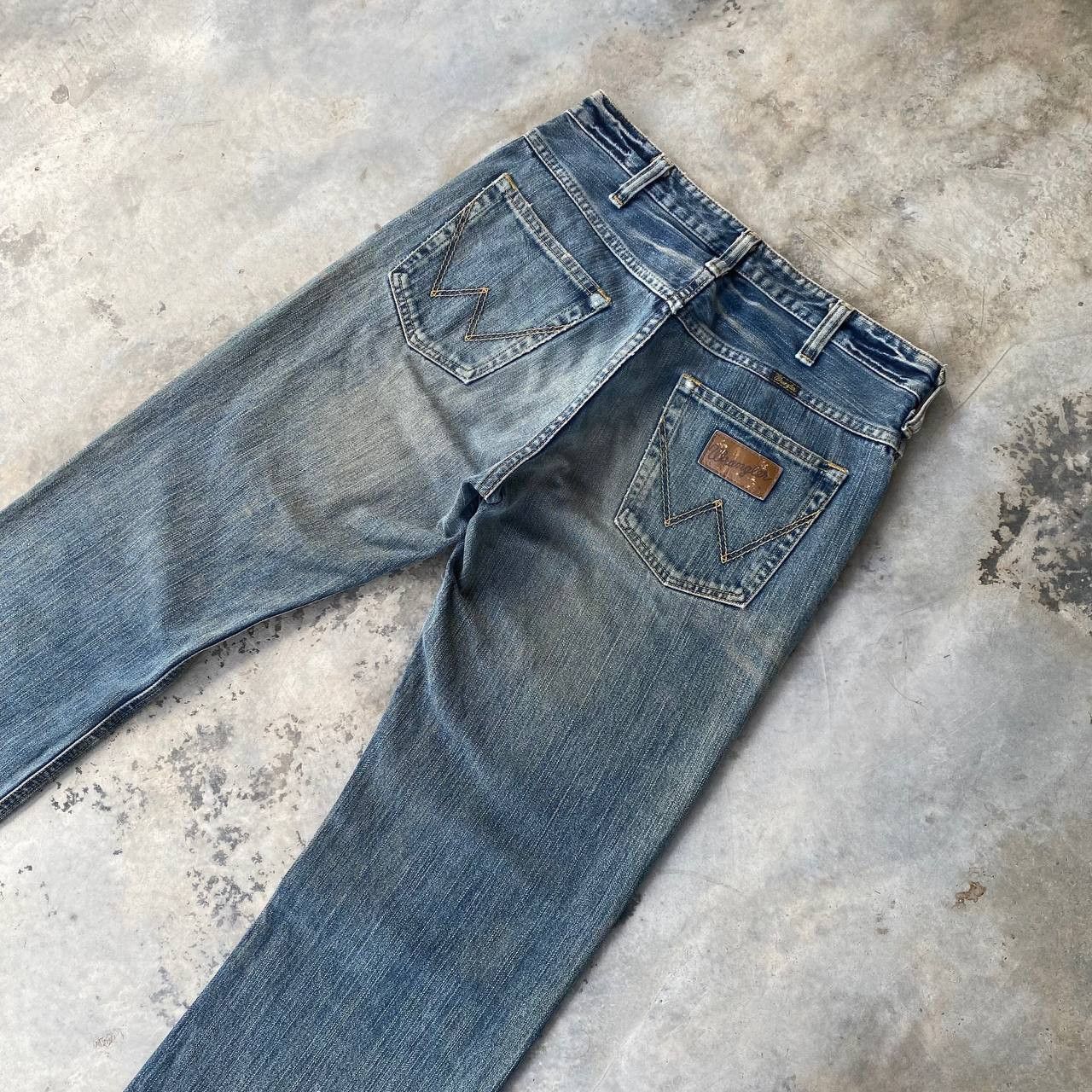 Wrangler VINTAGE WRANGLER 70s STYLE COWBOY BOOTCUT MUDWASH DENIM Size US 30 / EU 46 - 9 Thumbnail