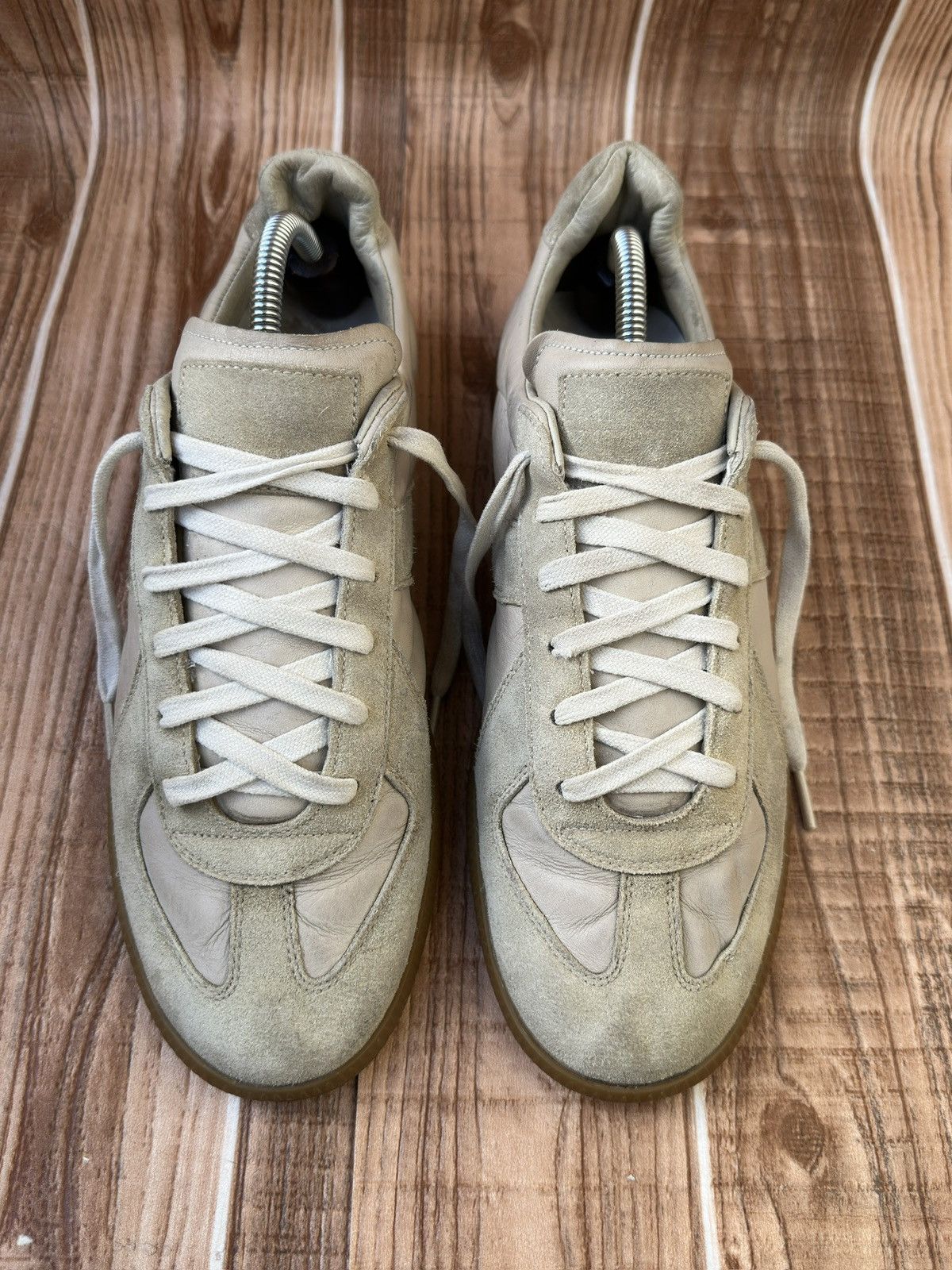 Maison Margiela Maison Martin Margiela Replica Gats Beige Lowtop Sneaks Size US 9 / EU 42 - 1 Thumbnail